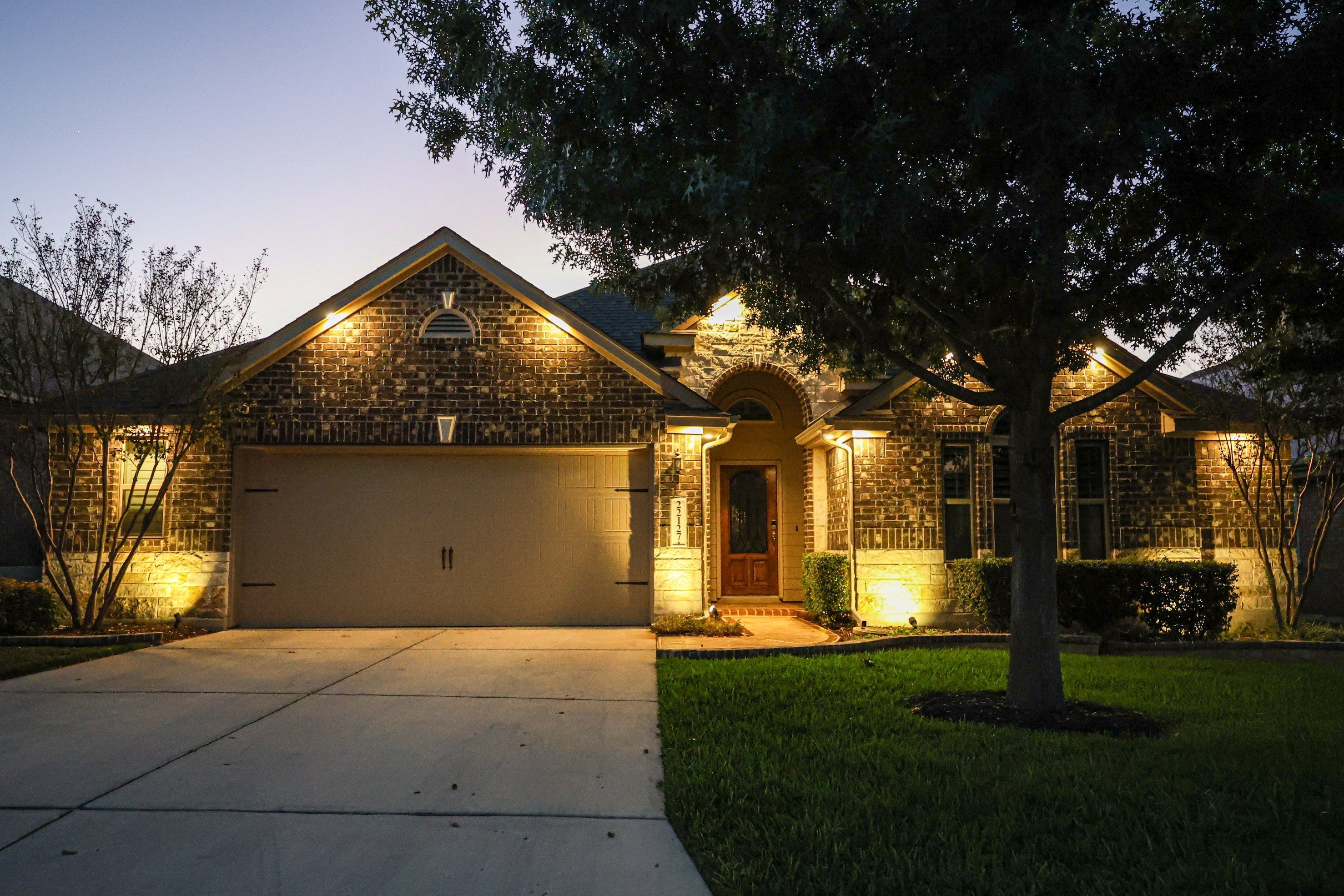 Wortham Oaks, San Antonio by Hole In One Lawns, LLC