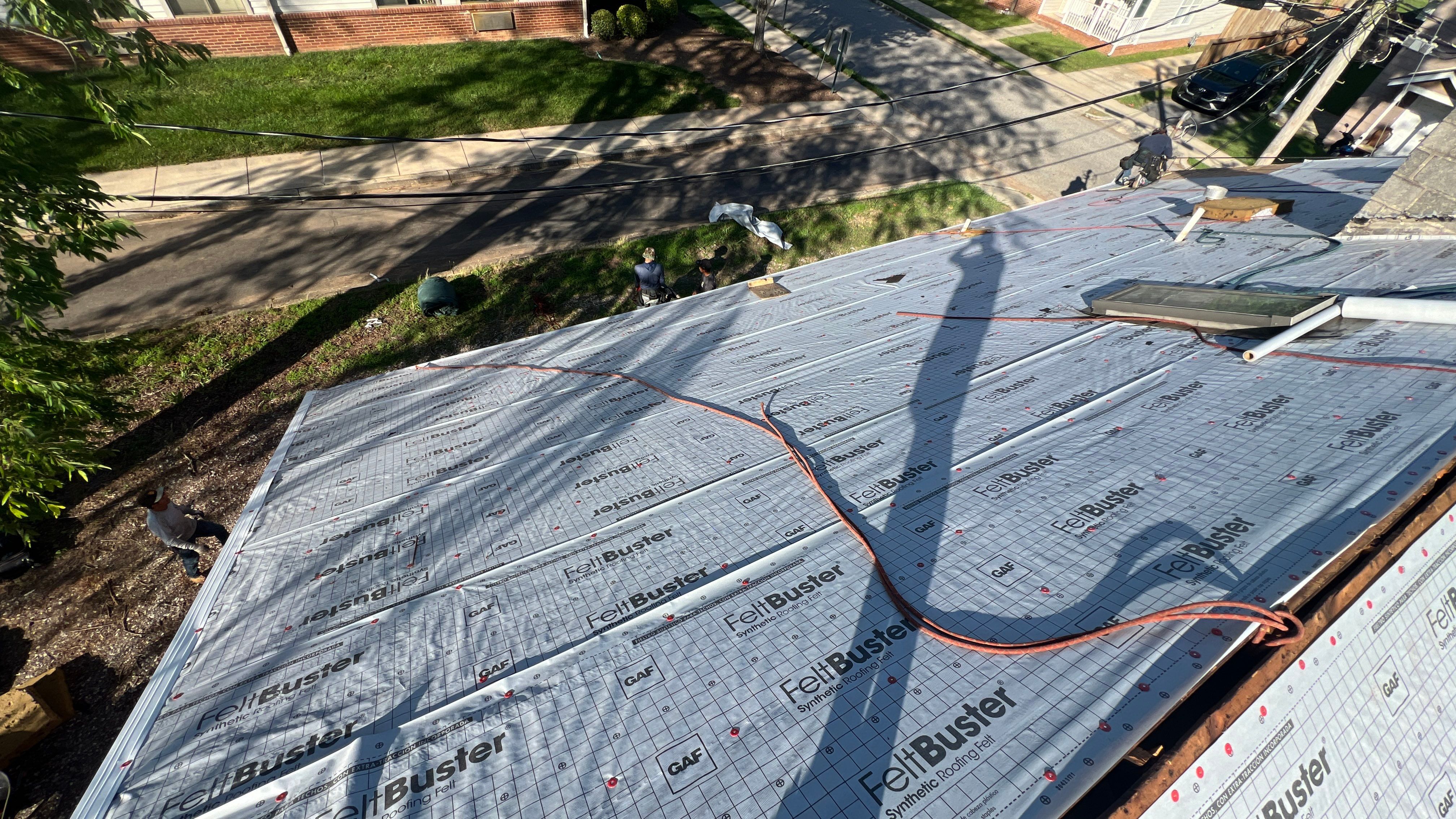 Morabit Office Building by United Contracting and Roofing