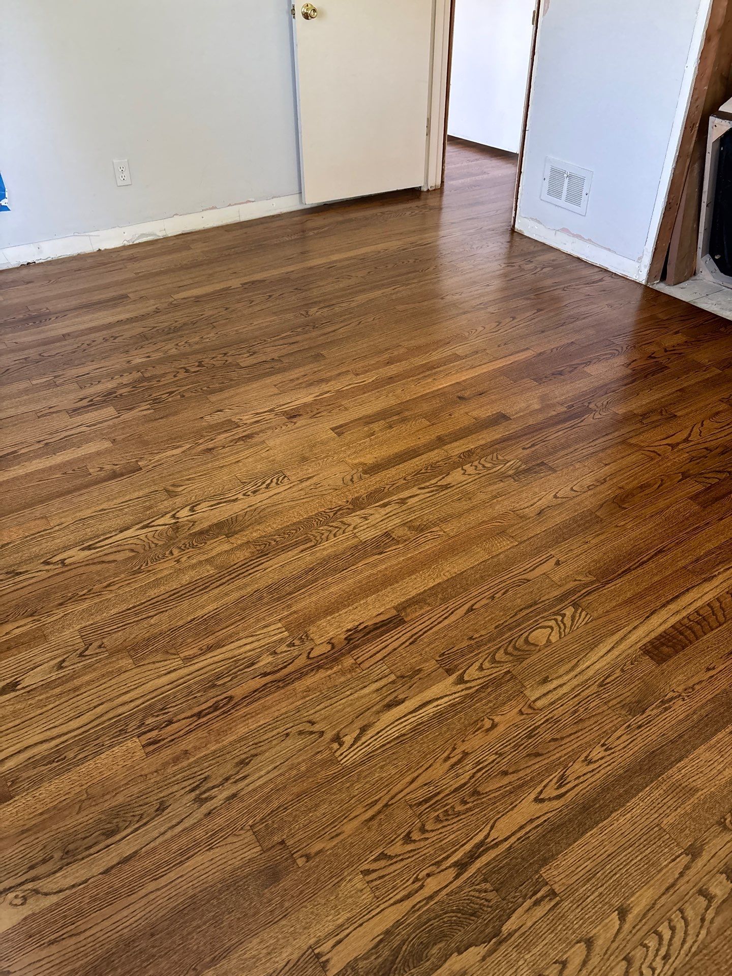 Red Oak Hardwood Floor Installation and Refinishing in Cincinnati by Footprints Floors Kentucky