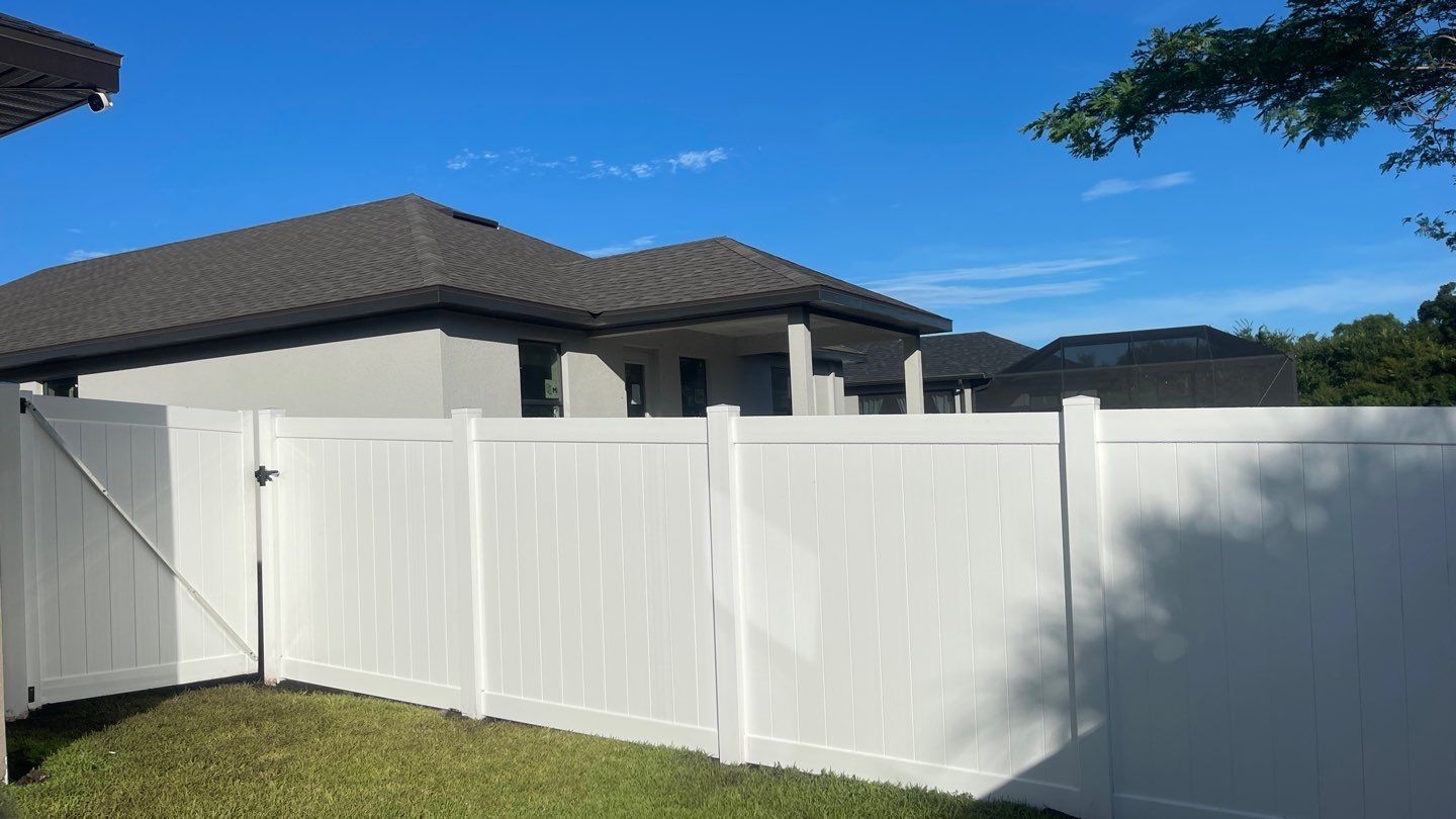 Parrish, FL 6ft. Tall White Vinyl Privacy Fence by Asap fence and gates, LLC