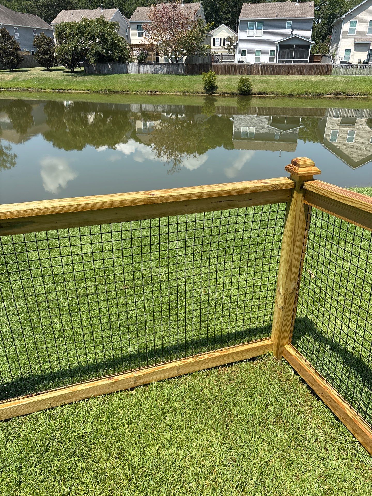 Wood Fence using Wood Sealant by DuraSeal