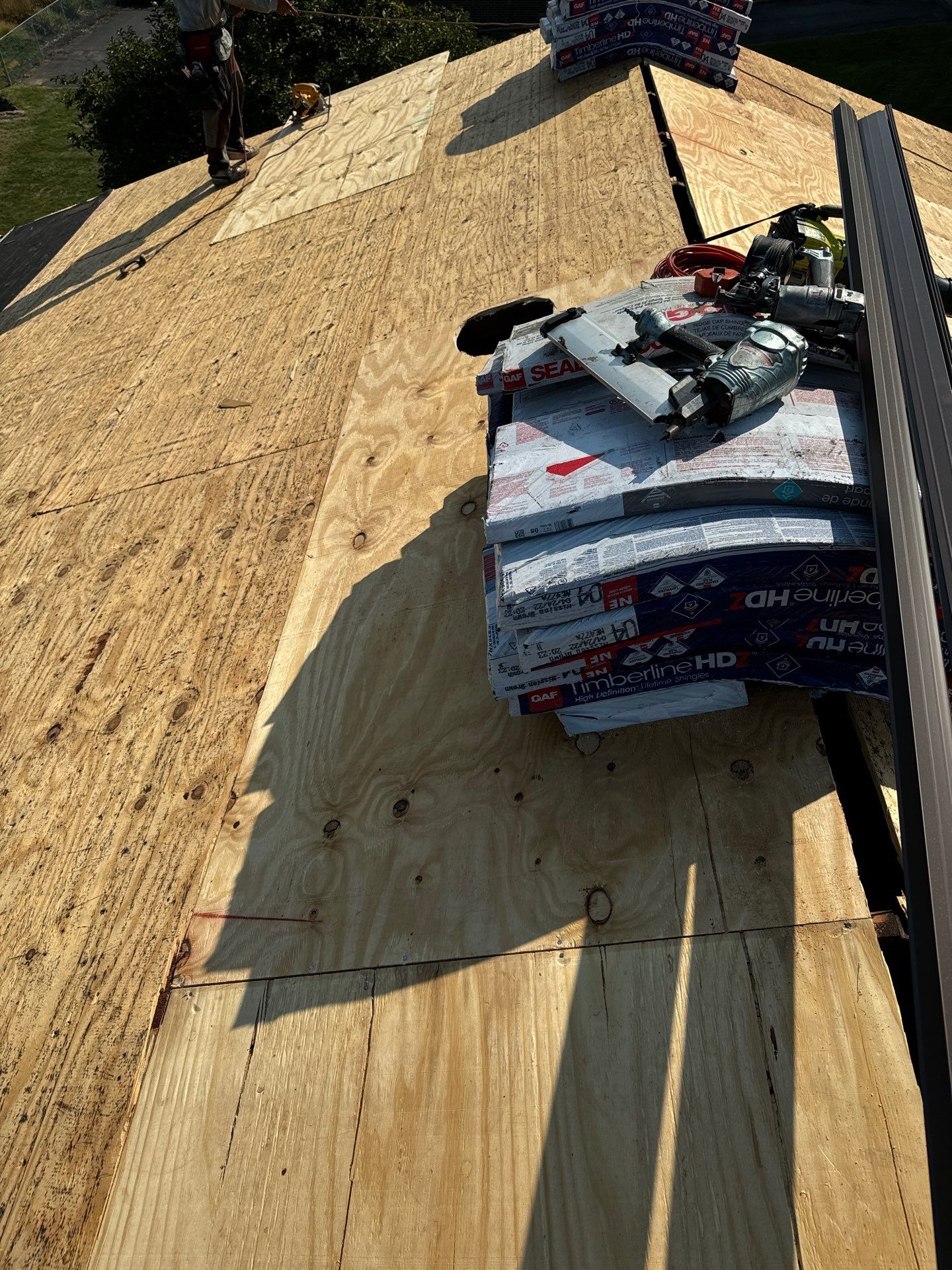 Residential Roofing Installation using GAF HDZ SHINGLES by La Bendicion Contruction Llc