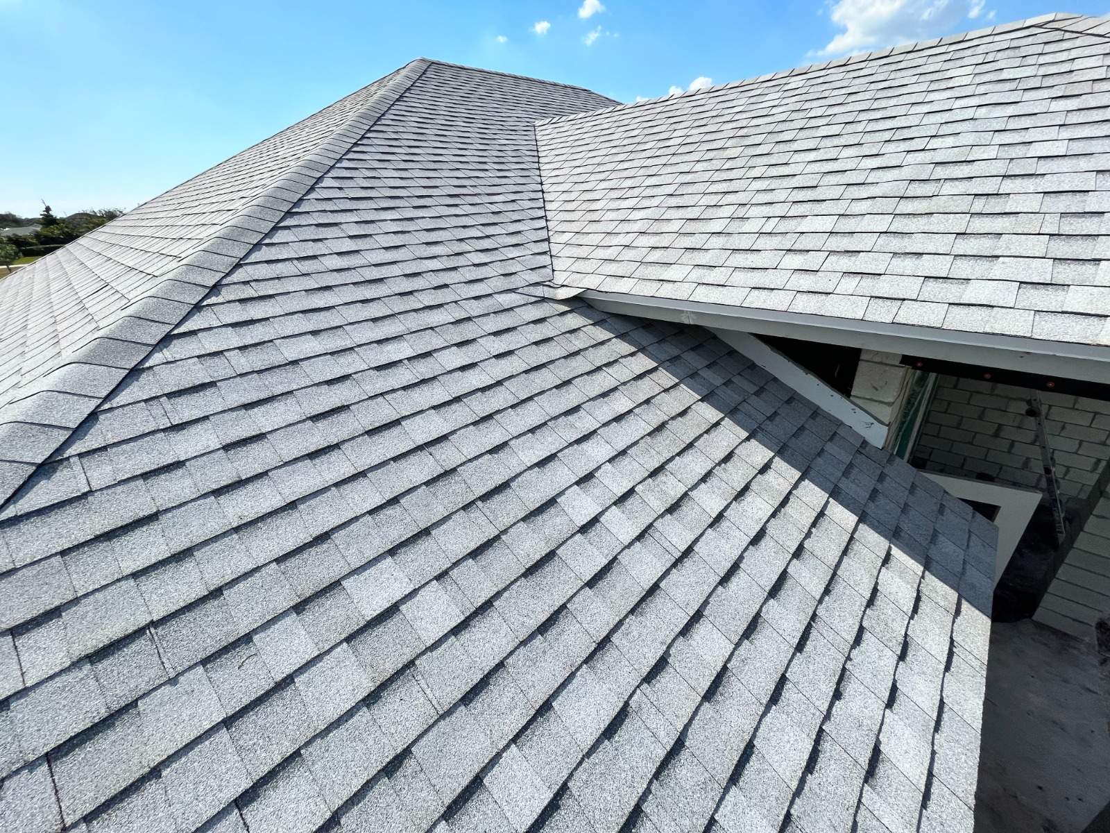 Tamko Heritage Glacier White by Total Roofing System The Metal Roof Experts