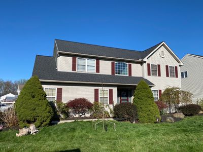 Roofing Installation using CertainTeed Landmark - Moire Black