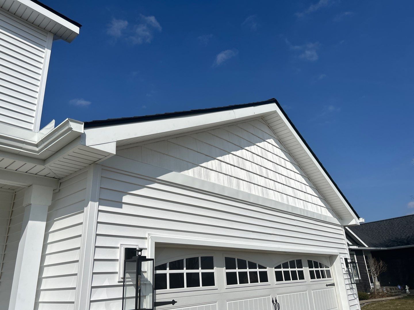 Siding Replacement using Certainteed Classic Restoration D4 by 180 Contractors