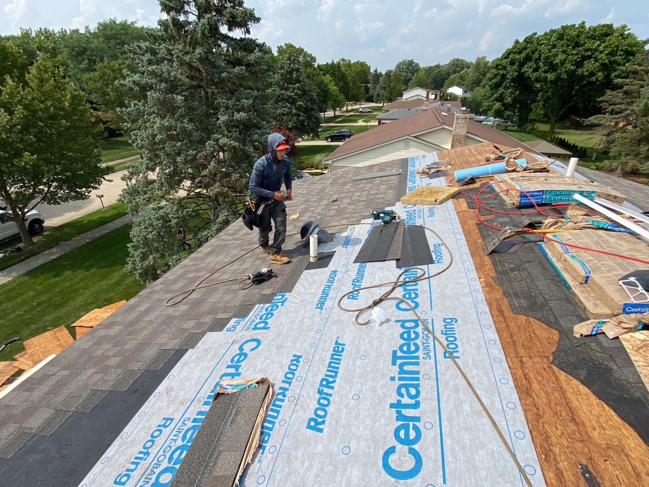 Roof Replacement using CertainTeed Landmark by 180 Contractors