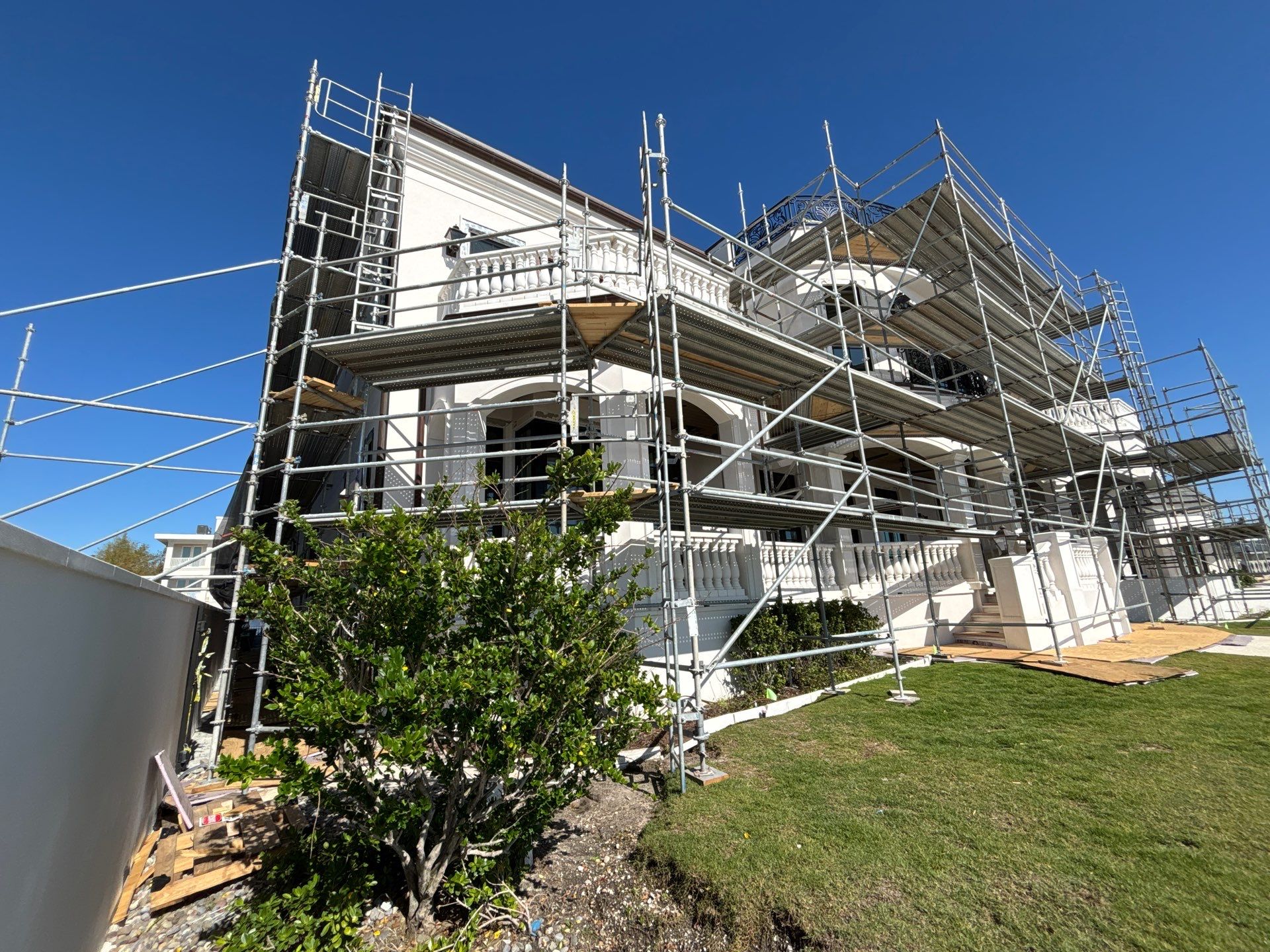 Gutter Installation using Half Round Seamless Gutters in Tampa FL by Gutter Professors