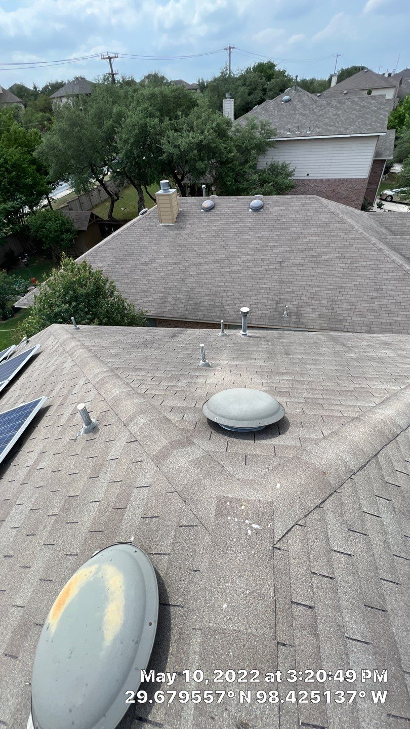 Residential Roof Replacement using Owens Corning 30 year Architectural Shingles by Premier Roofing and Contracting
