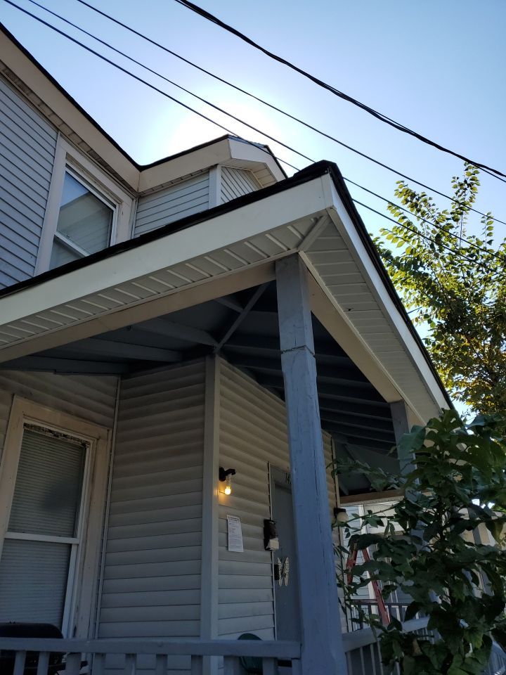 Residential Roofing Installation using Owens Corning® Oakridge Estate Gray by Indigo State Roofing