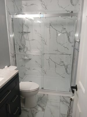 Shower Door Replacement in Middletown