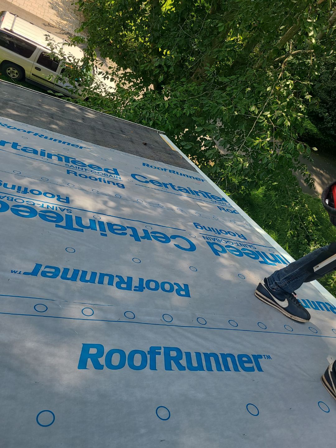 Oakton: Residential Roof Replacement with CertainTeed Landmark Designer Shingles in Pewter by RM Banning, Inc.