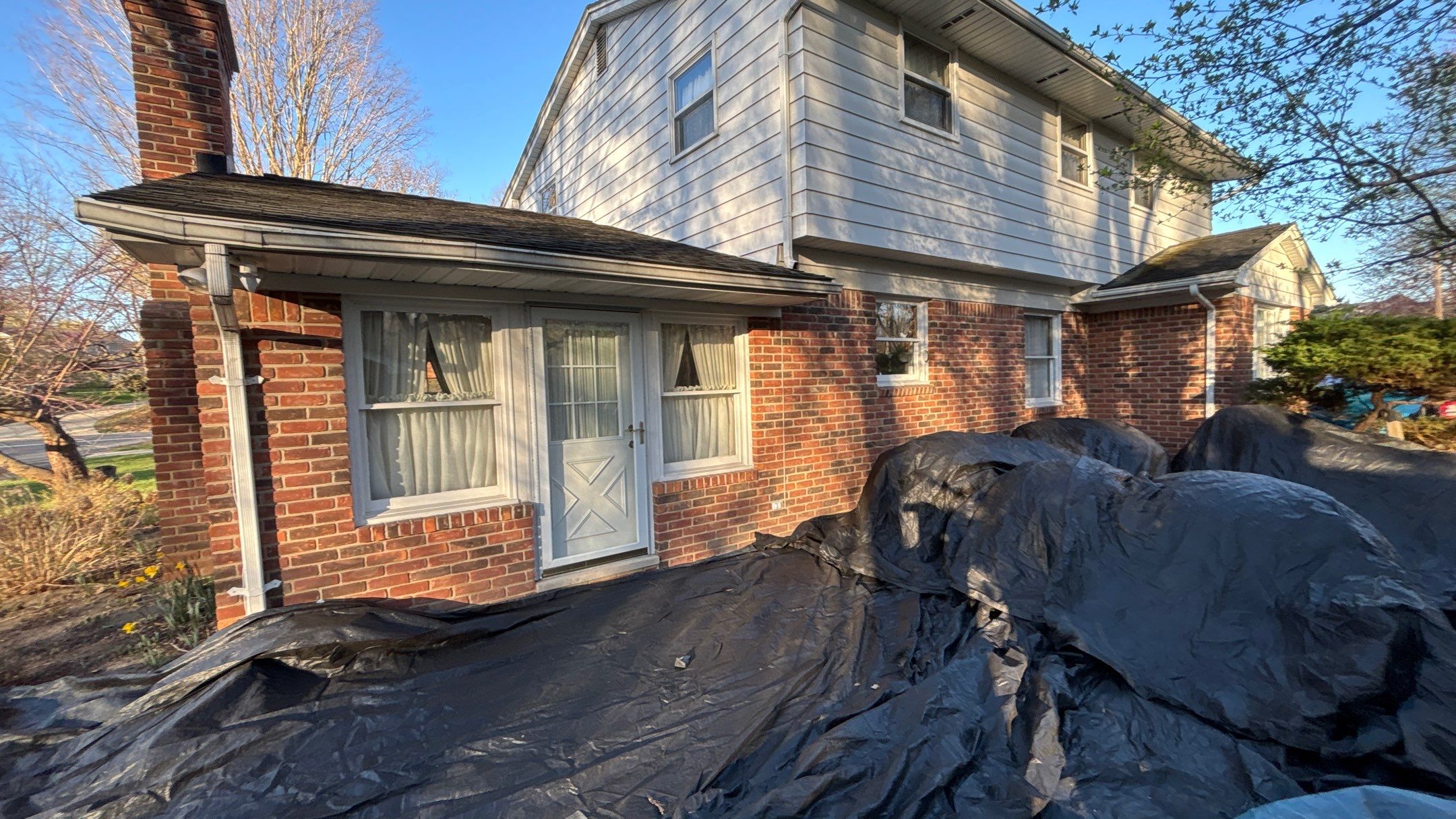 Roof Replacement using Owens Corning Onyx Black by 180 Contractors