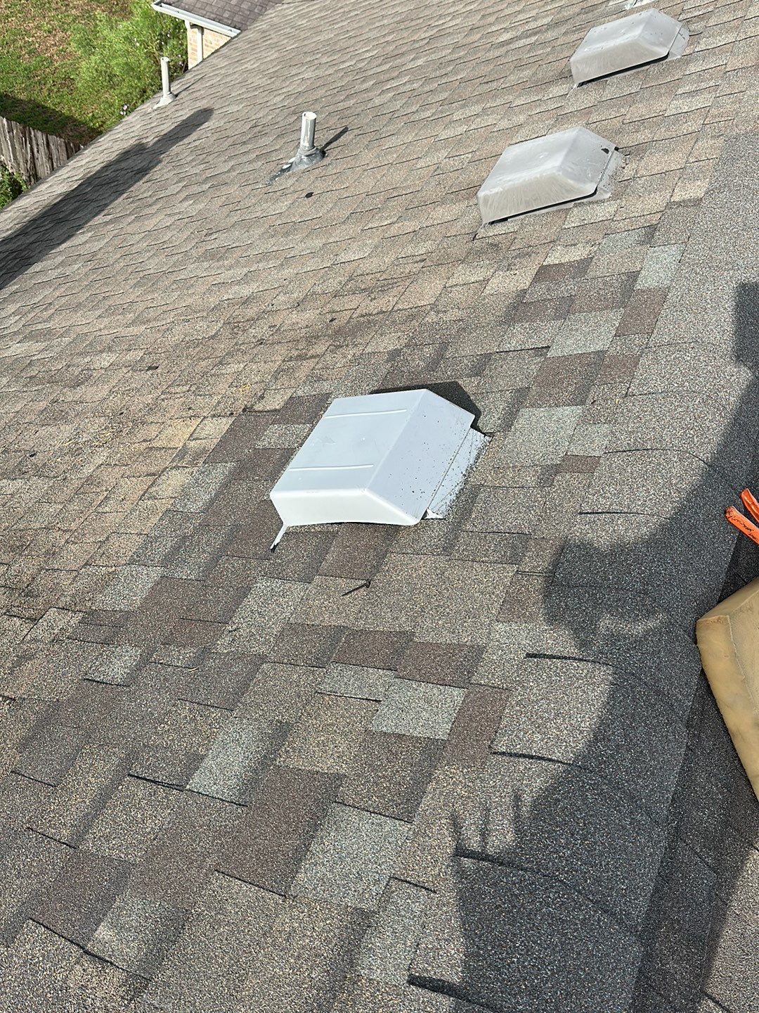 Hail Damage using Owen's Corning Duration (Lifetime) Shingles by Roof Repair Company