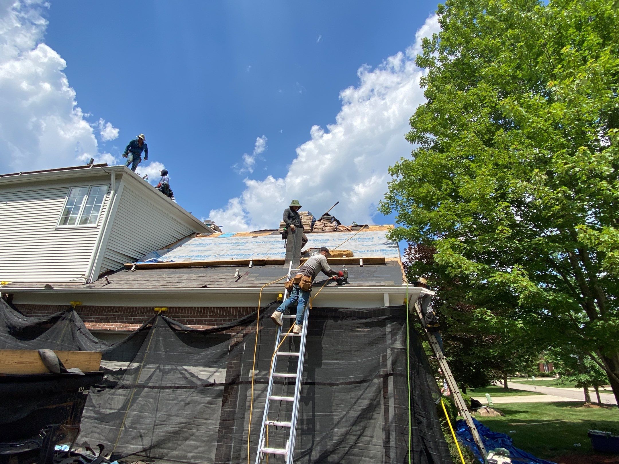 Roof Replacement using CertainTeed Landmark by 180 Contractors