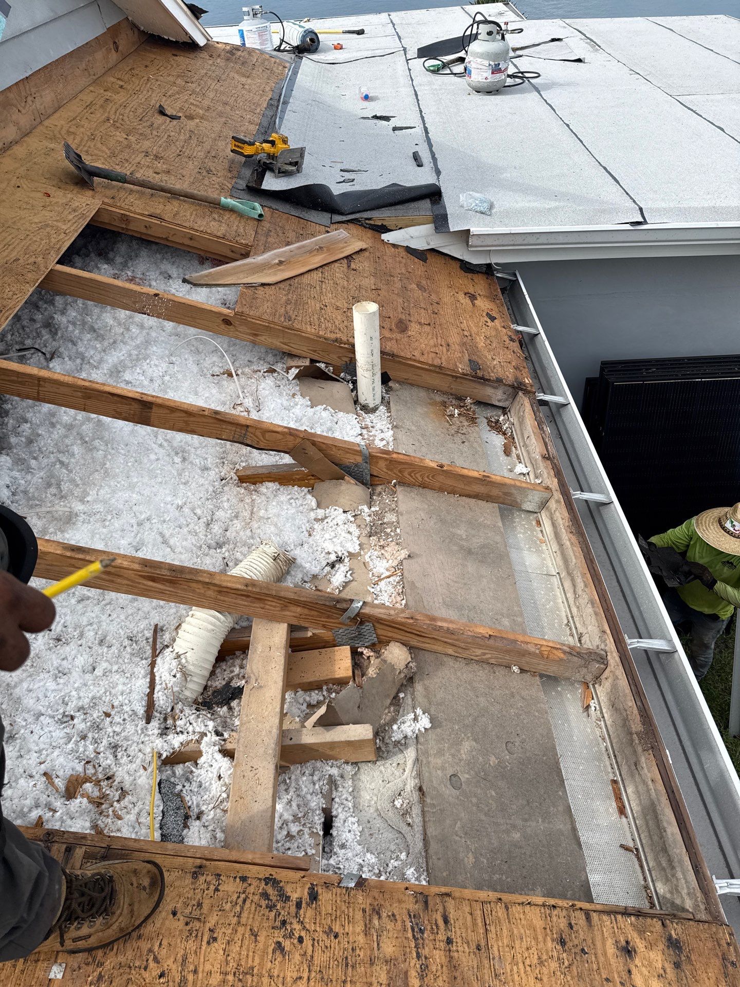 Project in St. Petersburg 33705 by Mitchell Roofing Company LLC