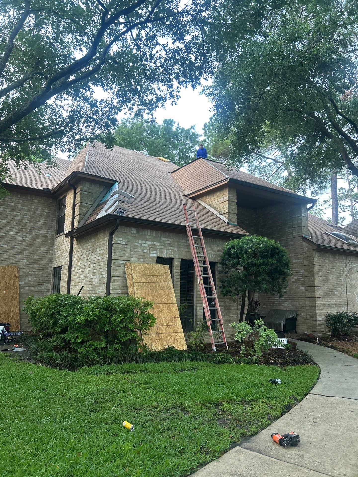 Roof Replacement in Memorial Northwest, Spring TX by Roof Repair Company