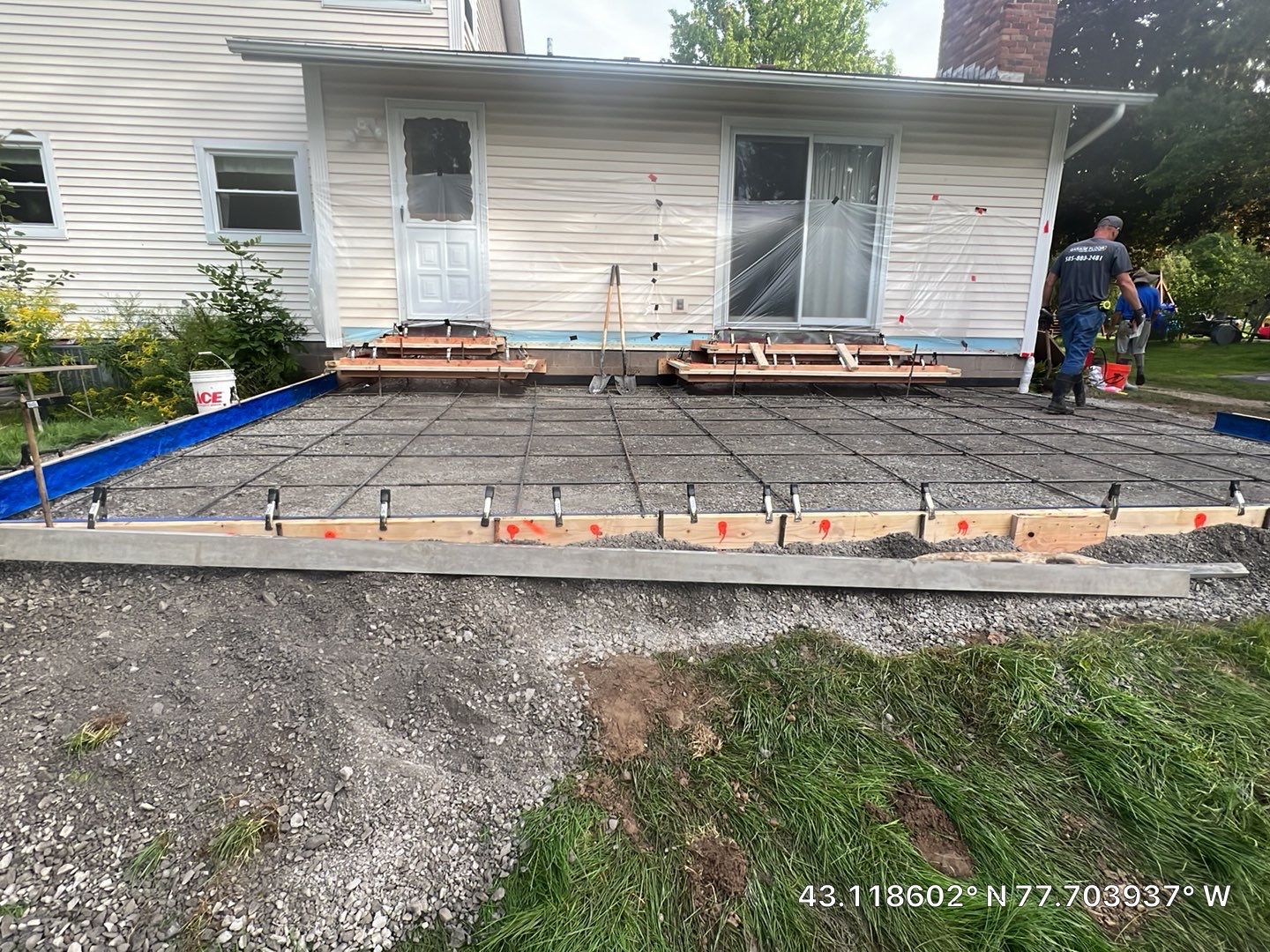 Bluestone textured stamped concrete patio by NG Masonry & Construction LLC