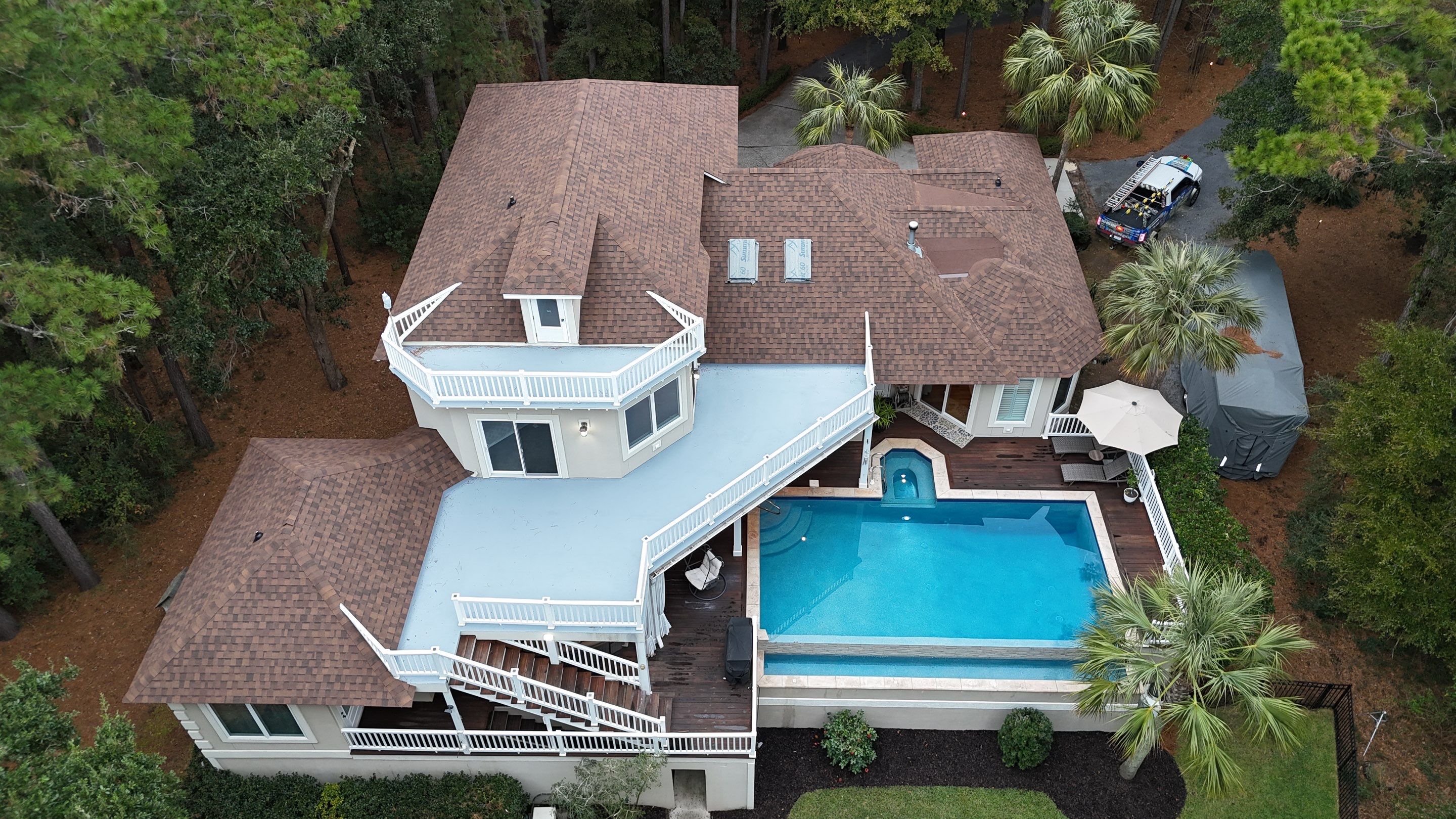 843roof using 1 by 843 Roof, LLC