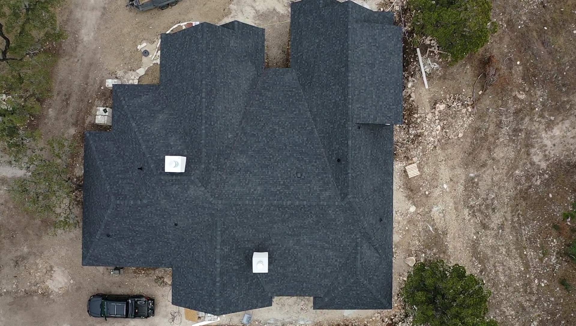 New Home Construction using Owens Corning 30 year Architectural Shingles by Premier Roofing and Contracting