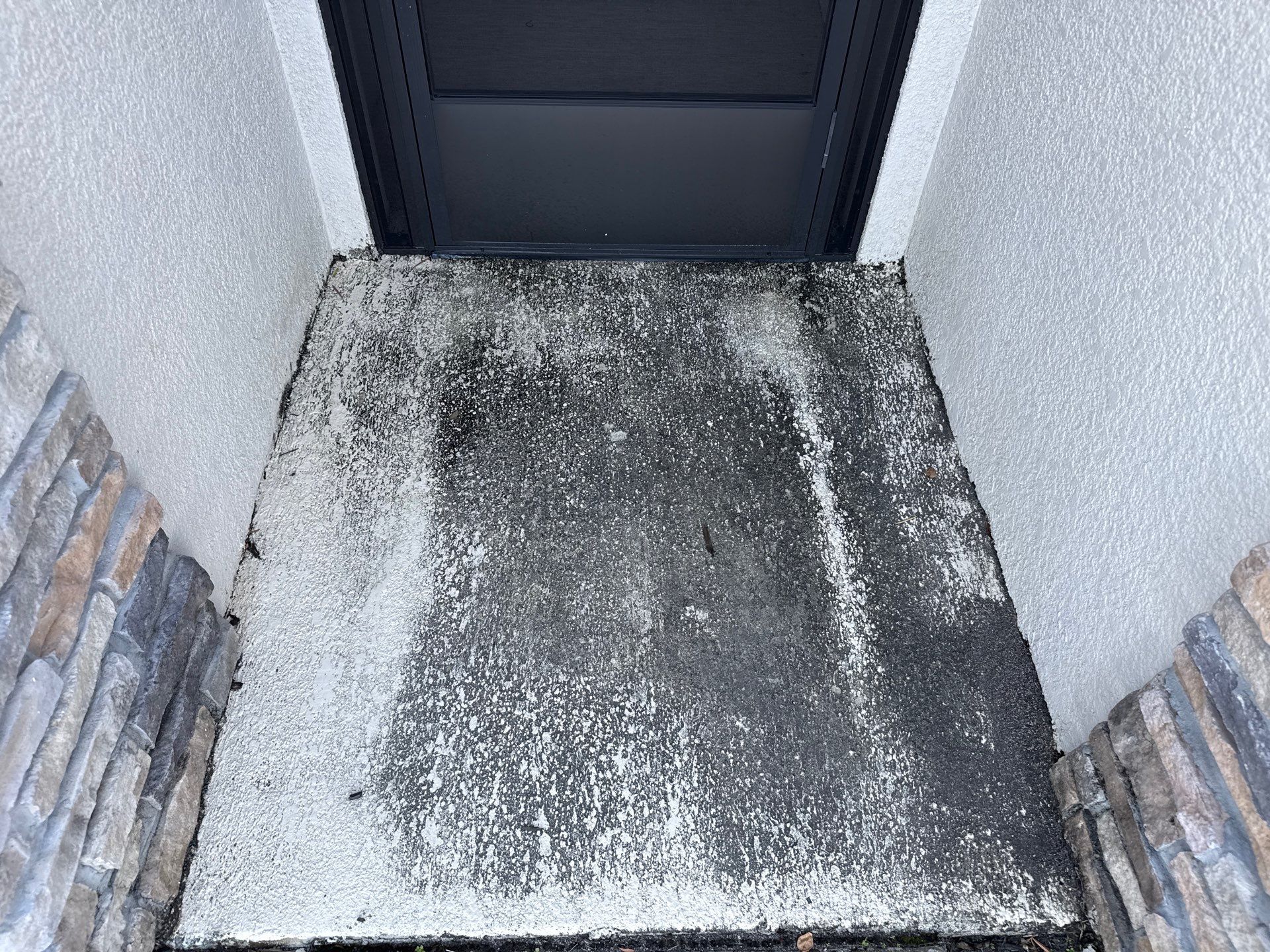 House Wash, Lanai Cleaning & Driveway Washing | Willow Walk Palmetto FL by Sunshine AquaWash