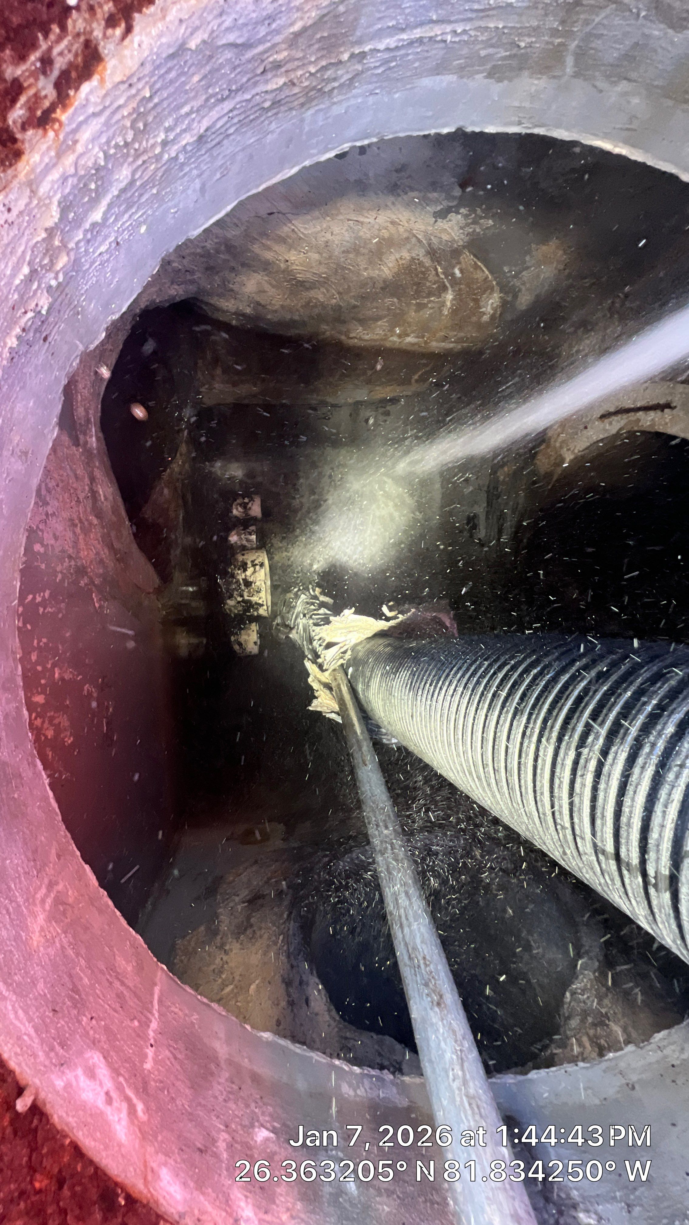 Bonita Bay Condo Stormwater System Maintenance with PRS by APS Power & Water