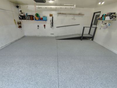 Yankton Garage Concrete Coating With Feather Gray Decorative Chips