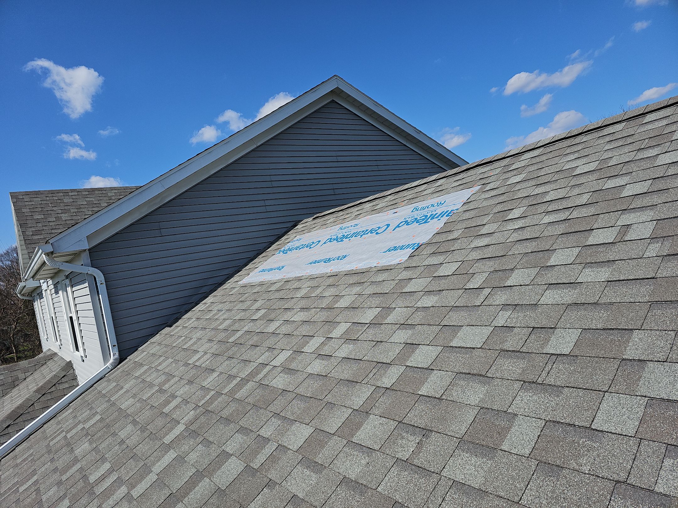 ATLAS PINNACLE HP W/SCOTCHGARD HEARTHSTONE  by Eagle Eye Roofing