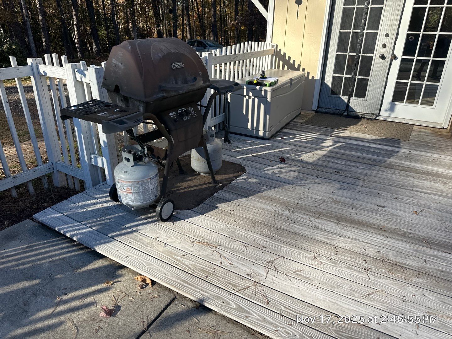 Wood Deck using Wood Sealant by DuraSeal