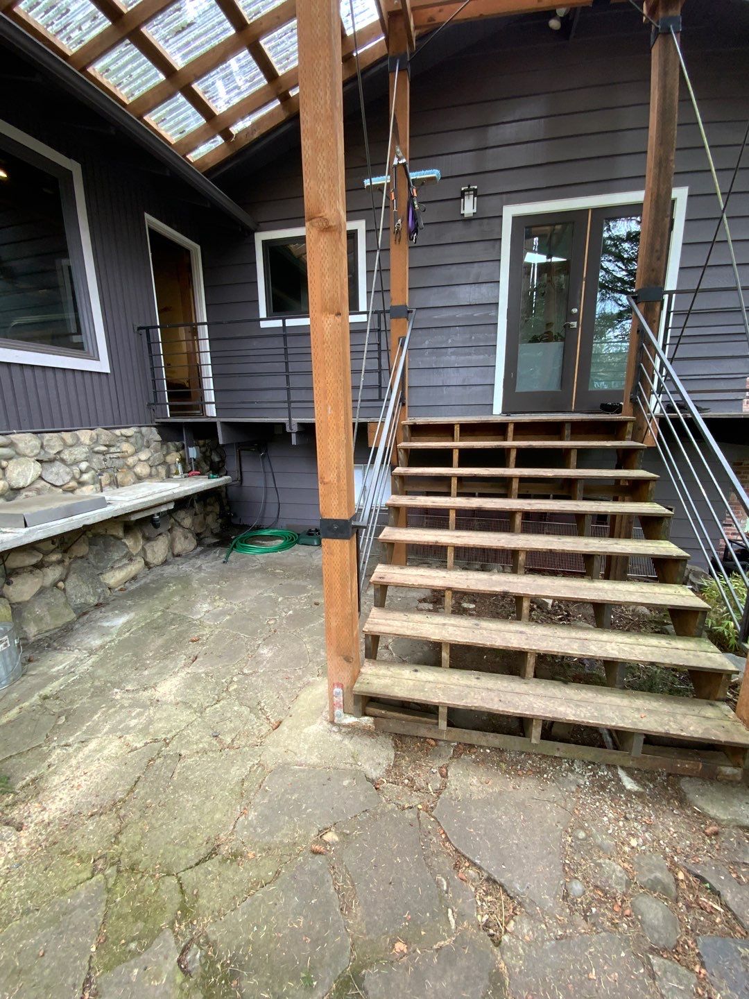 Simple Traditional Deck by Alki deck builders 