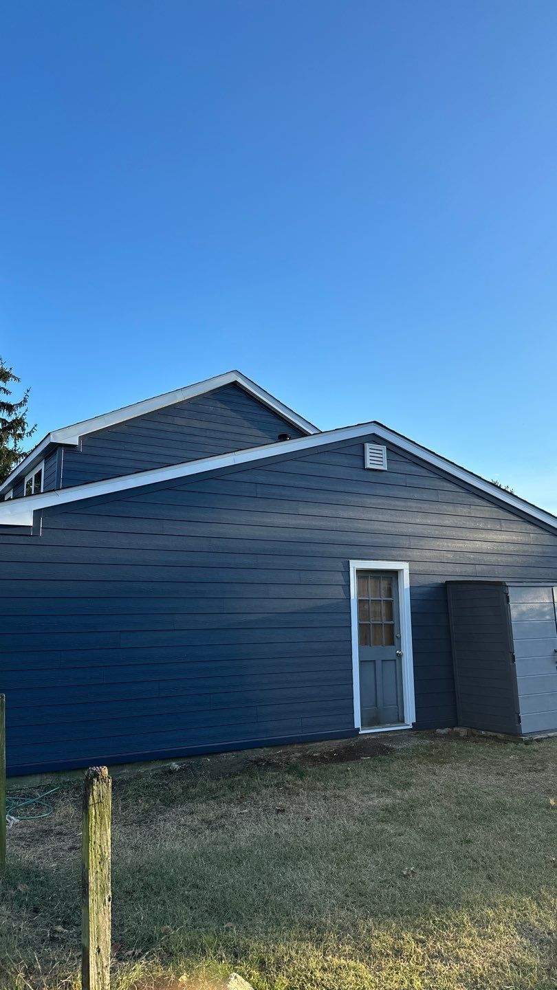 Siding Installation using JH Plank Select Cedarmill Eased Edge by ExteriorPros