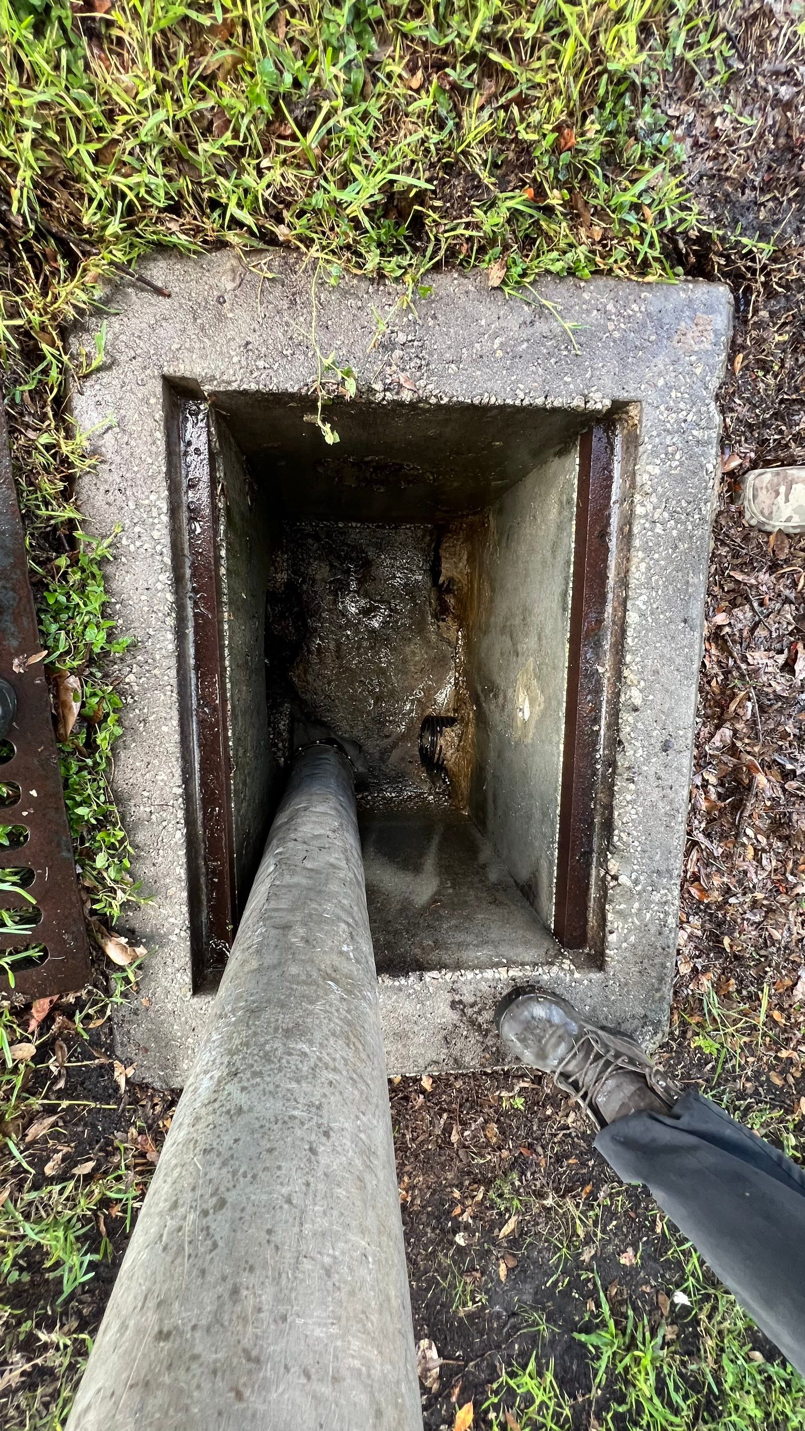 Apartment Complex Storm Water System Cleaning and Maintenance by APS Power & Water