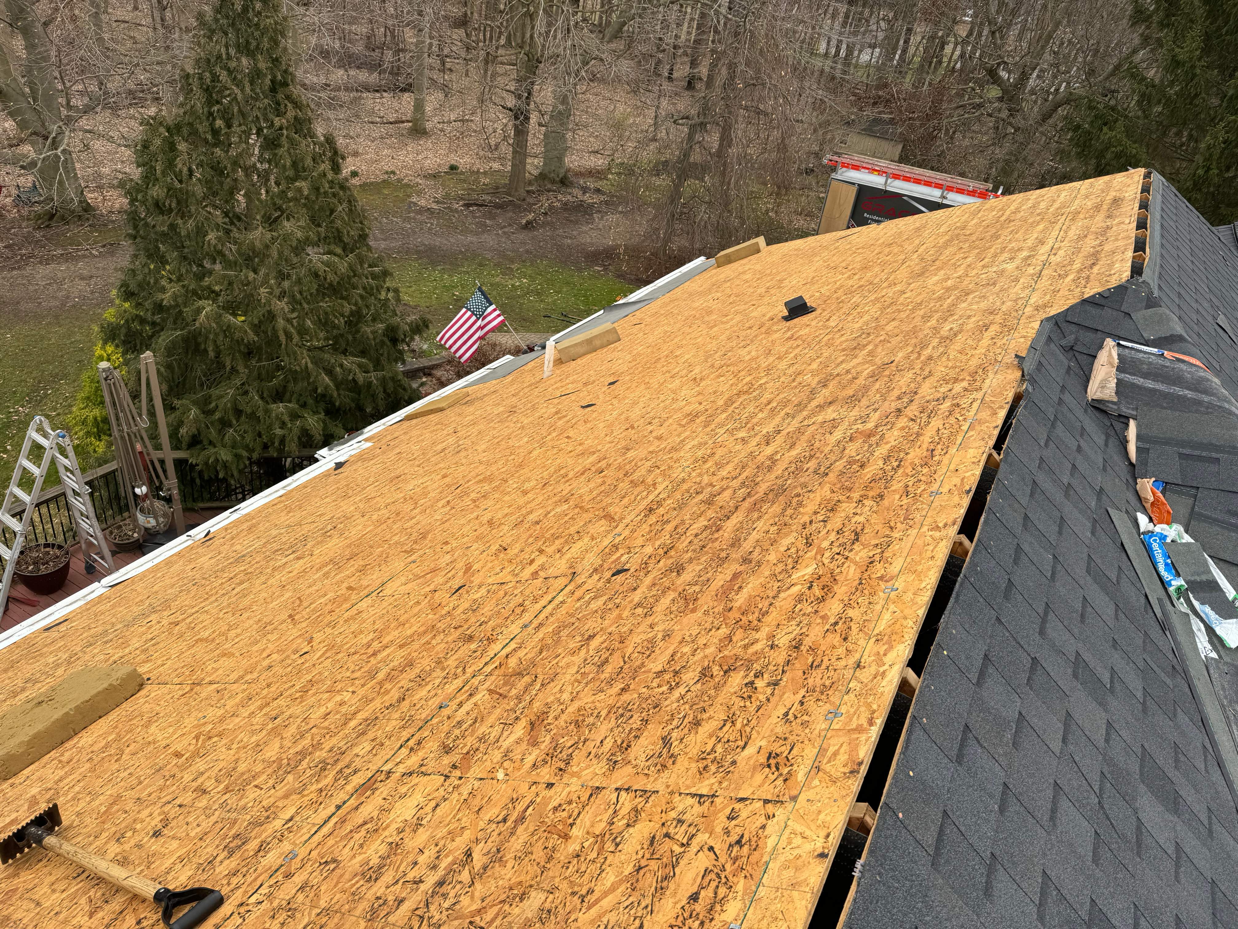 Residential Roofing Installation using Certainteed Landmark ClimateFlex by GRACCO