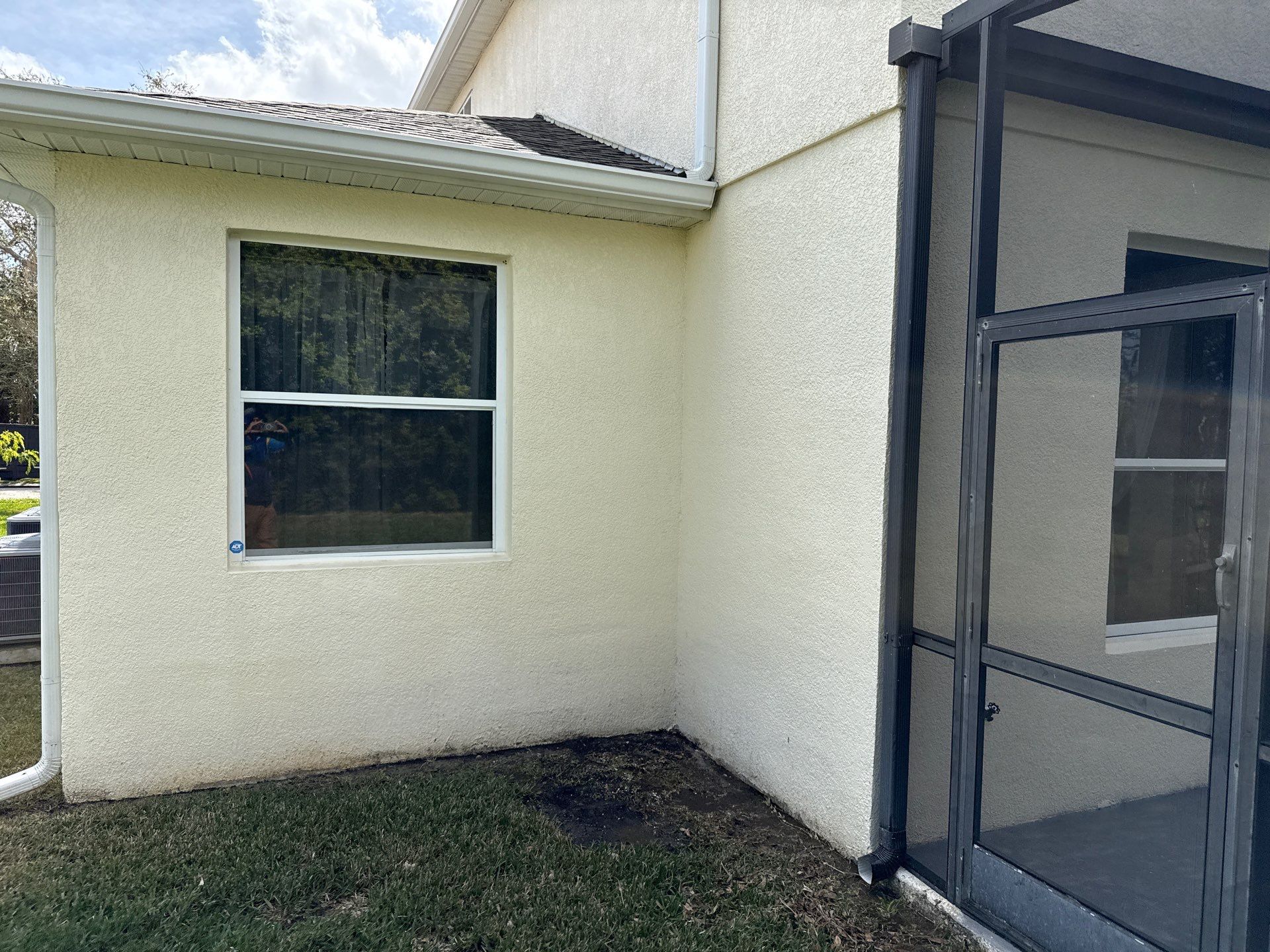 Barrington Ridge 2-Story House & Driveway Cleaning – Before & After Transformation! by Sunshine AquaWash