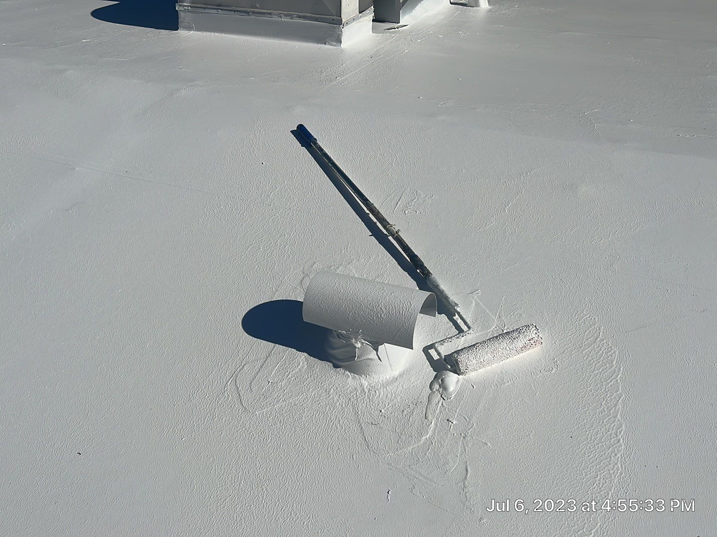 MR Roofing system using Benchmark/PUMA XL coatings over TPO single-ply roofing by Straight Edge Roofing Inc