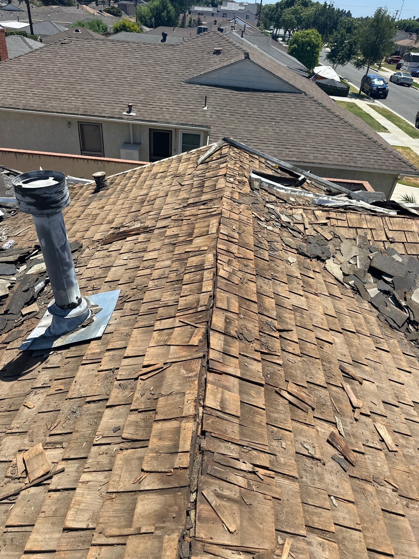 Roof Replacement - Lakewood, CA 90713 by Epic Roof Replacement
