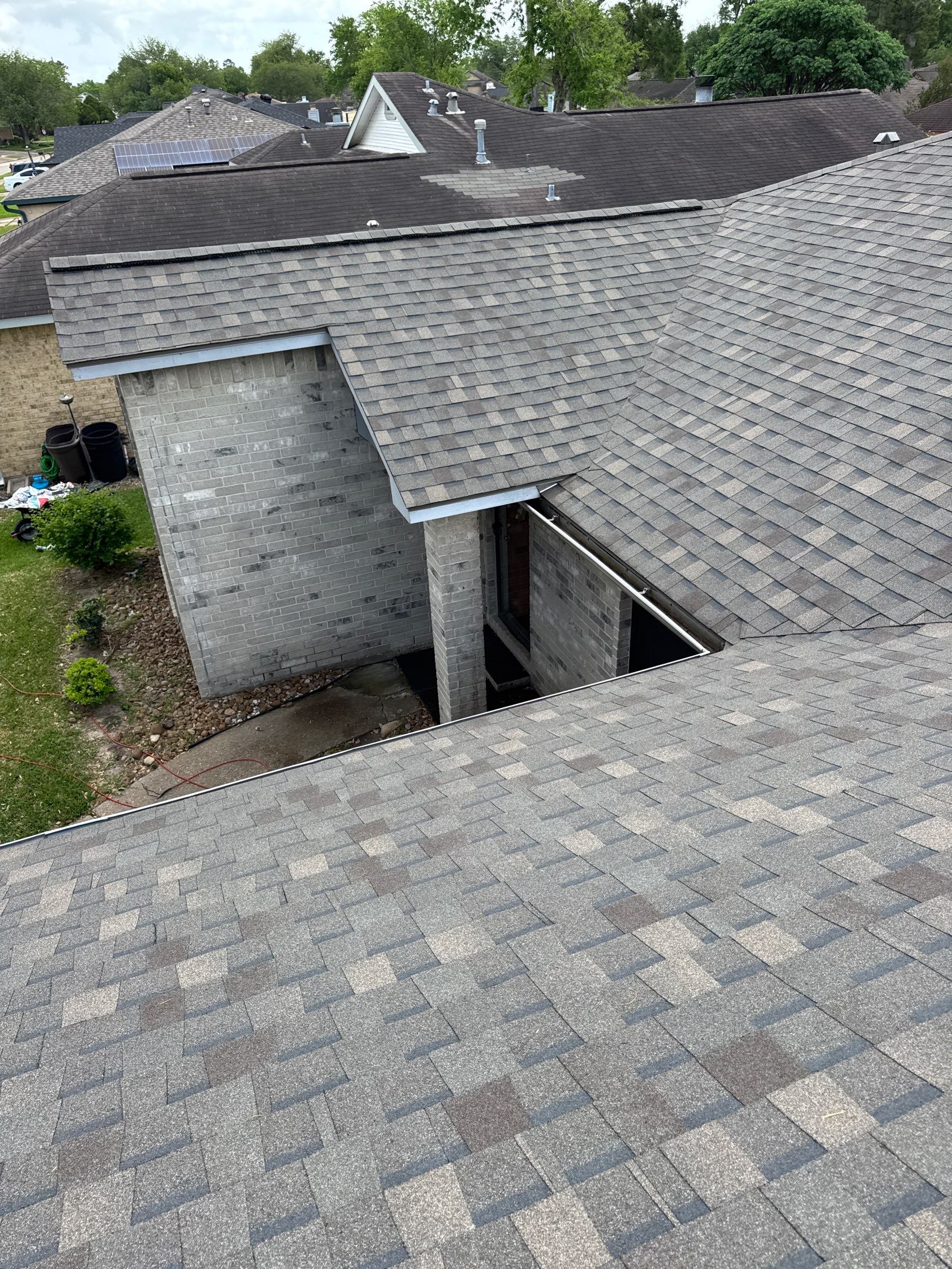 North Shore Roof Installation using Atlas Pinnacle Pristine by Modern BYLT Roofing & Construction