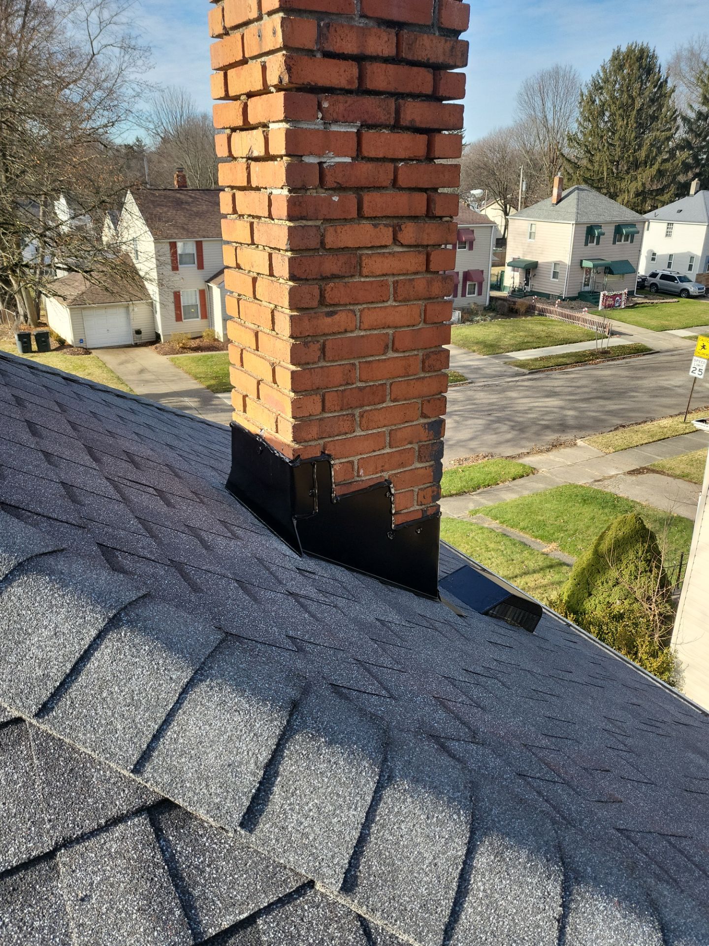 Atlas Pinnacle, Color: Pewter, Drip Edge: White by Eagle Eye Roofing