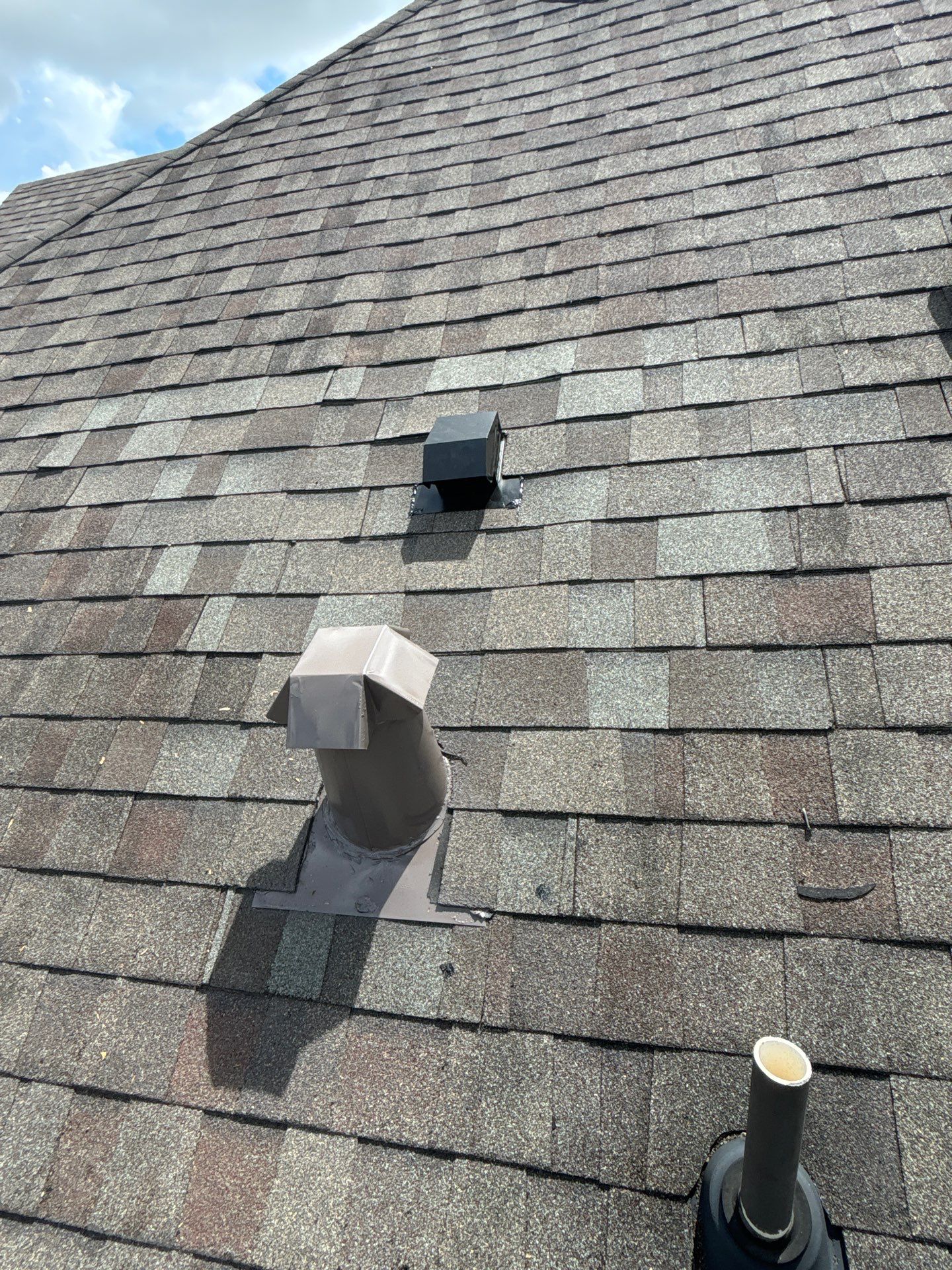 Hail Damage using Owen's Corning Duration (Lifetime) Shingles by Roof Repair Company