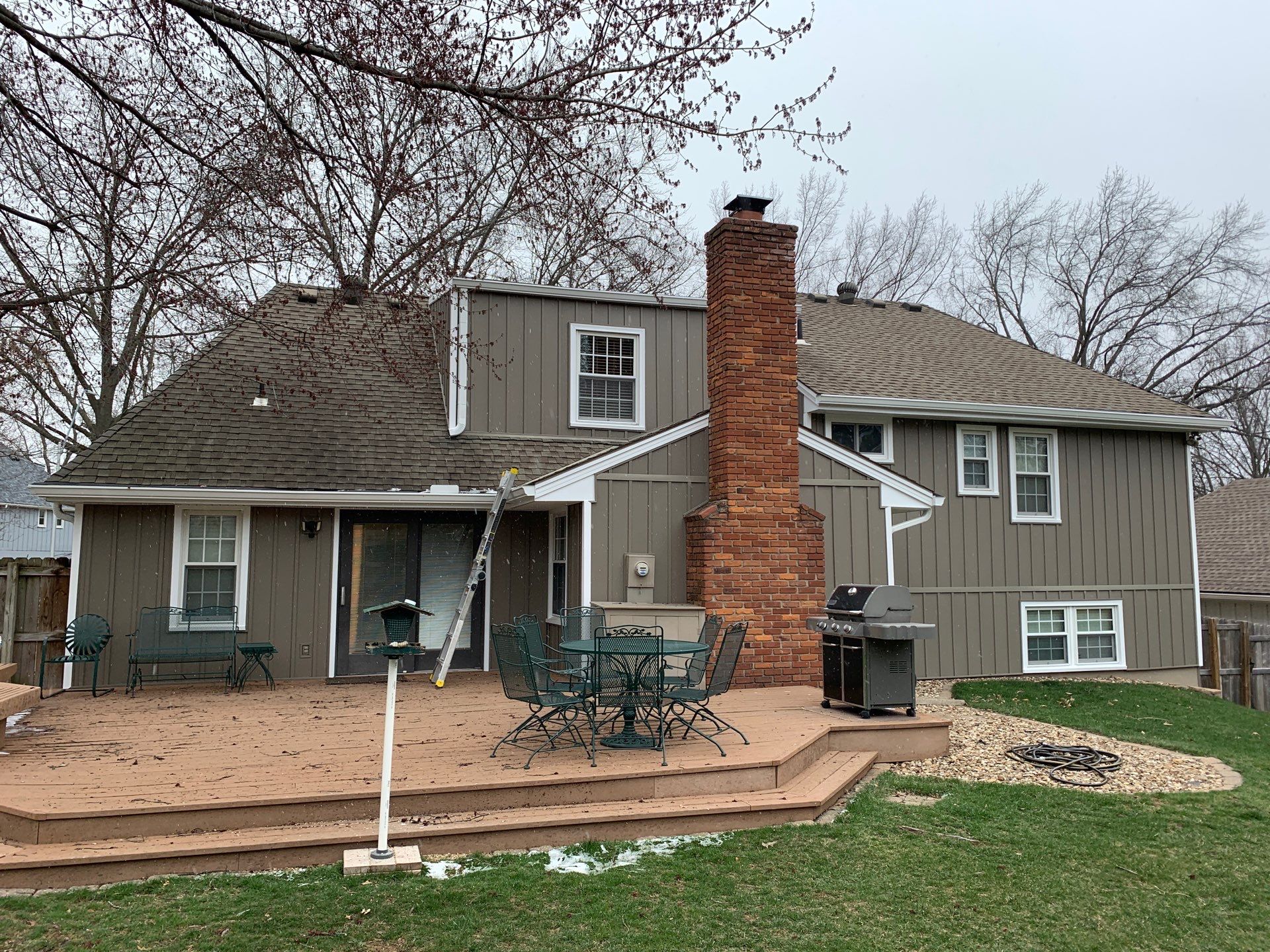 Complete Kansas City Exterior Remodel With IKO Roofing and Craneboard Siding by EEC Windows, Siding & Roofing