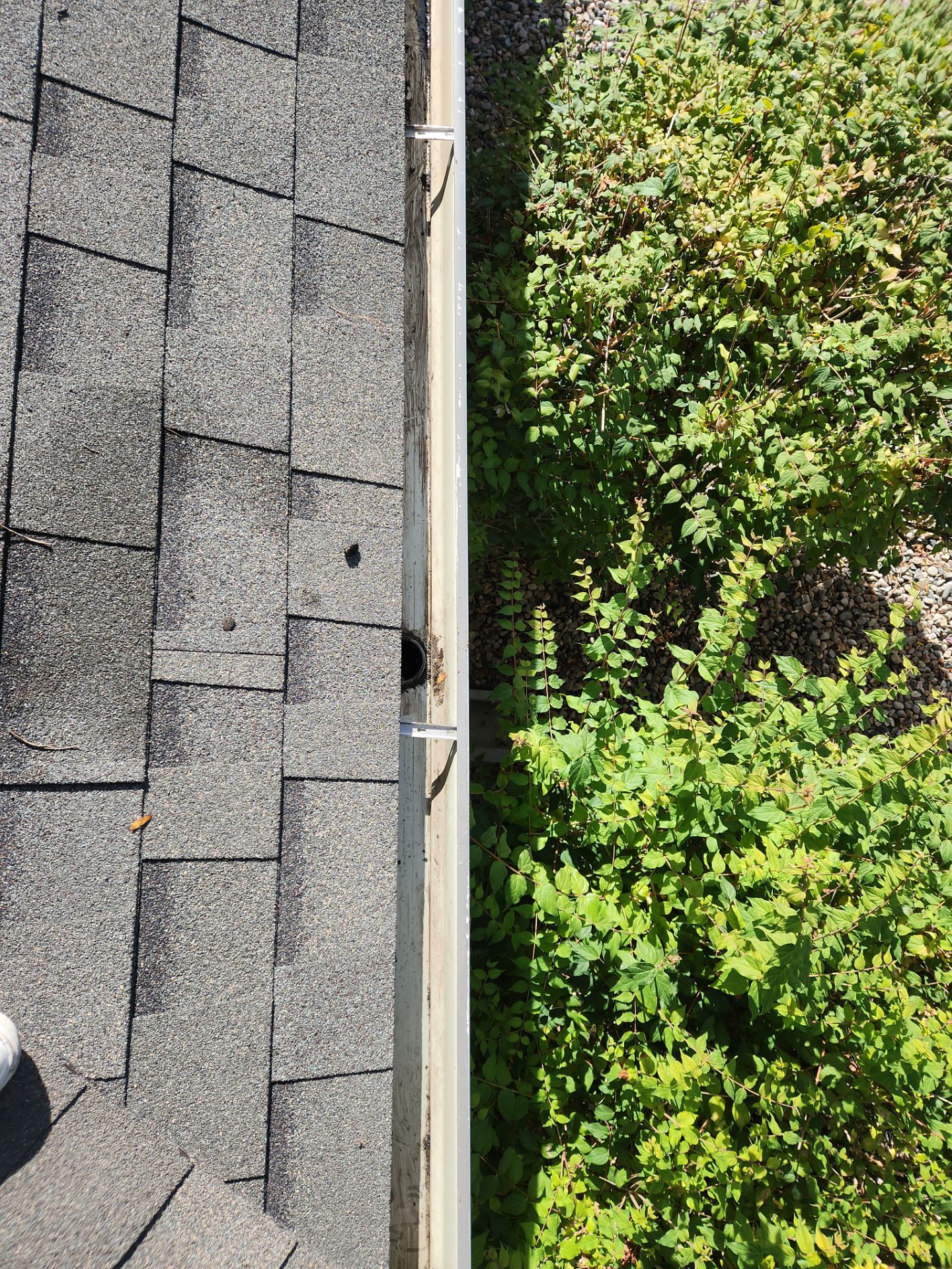 Commercial gutter cleaning Cheyenne, WY after photo with clean gutters