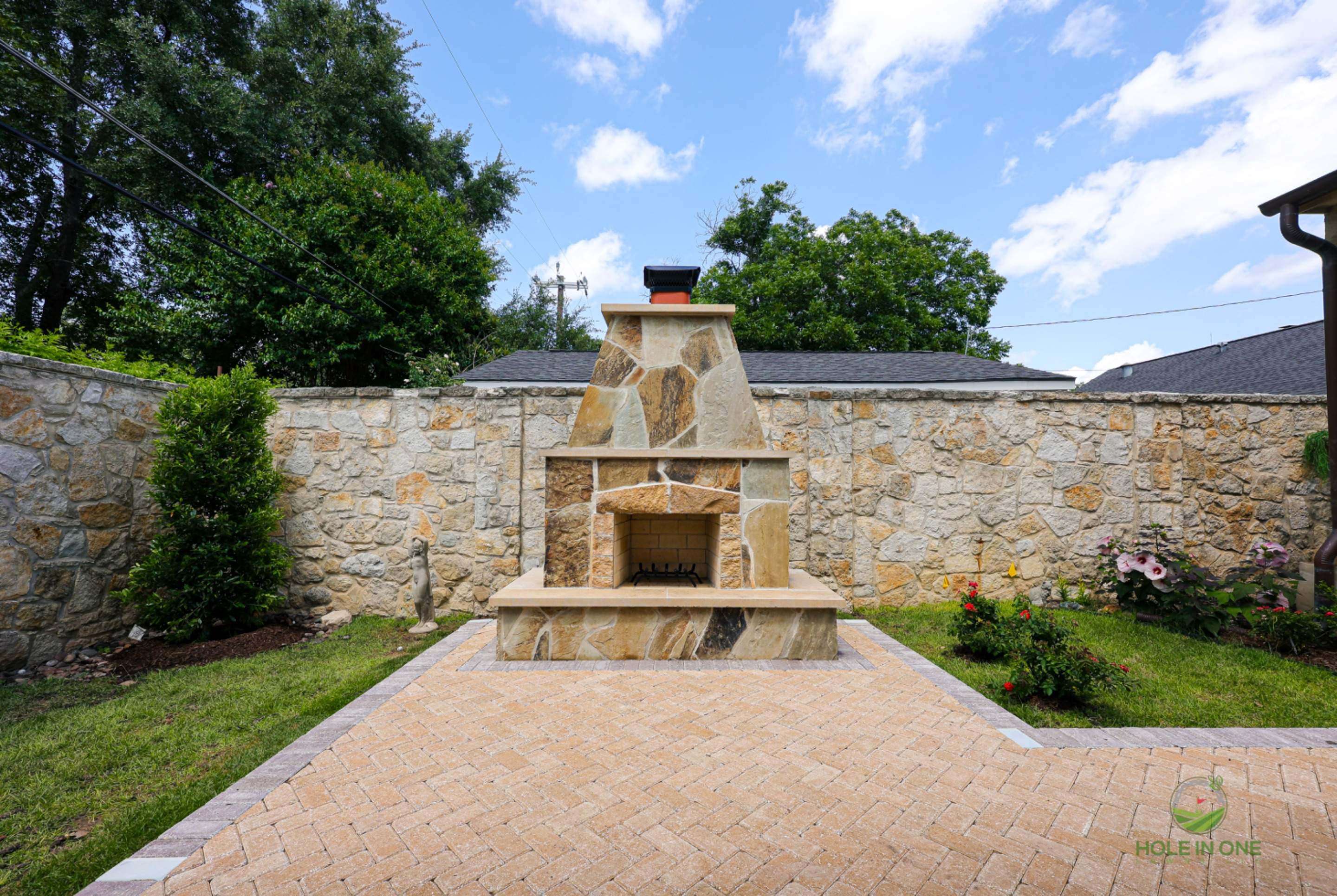 Olmos Park, San Antonio Tx. by Hole In One Lawns, LLC