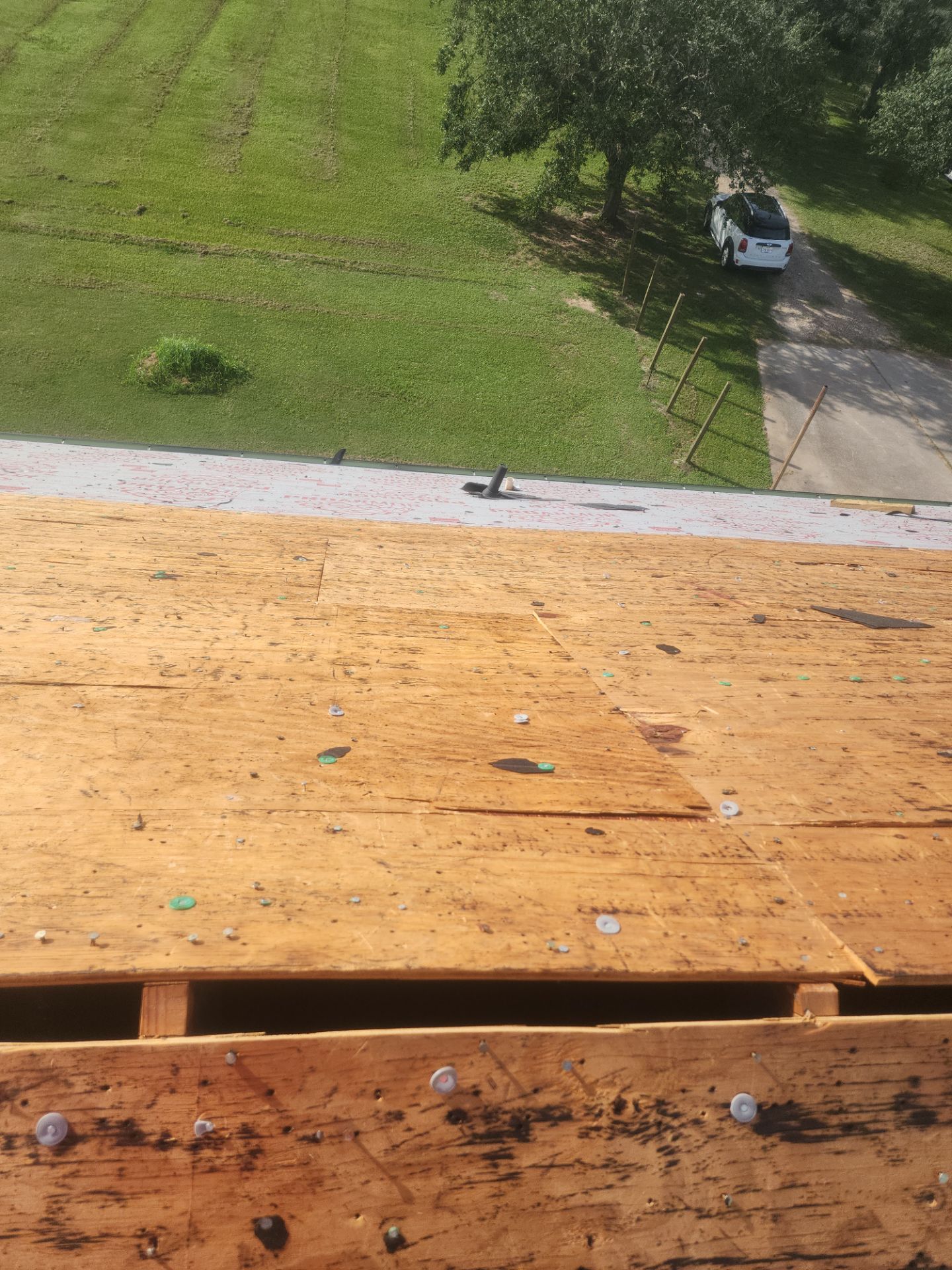 Residential Roofing Installation using Owen's Corning Duration (Lifetime) Shingles by Roof Repair Company