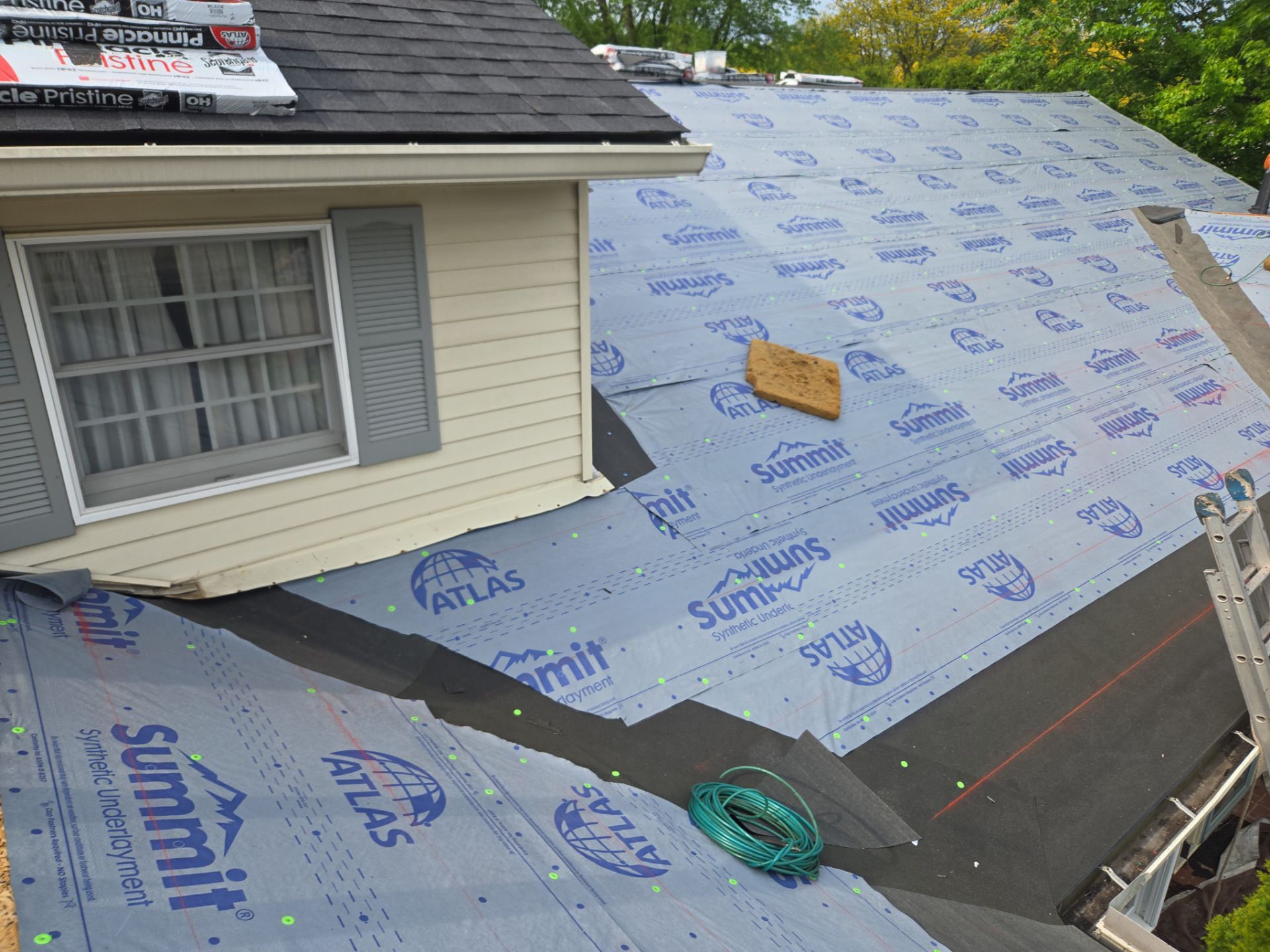 Bent Creek: Atlas Pinnacle, Color, Black Shadow, Drip Edge, Color, Black by Eagle Eye Roofing