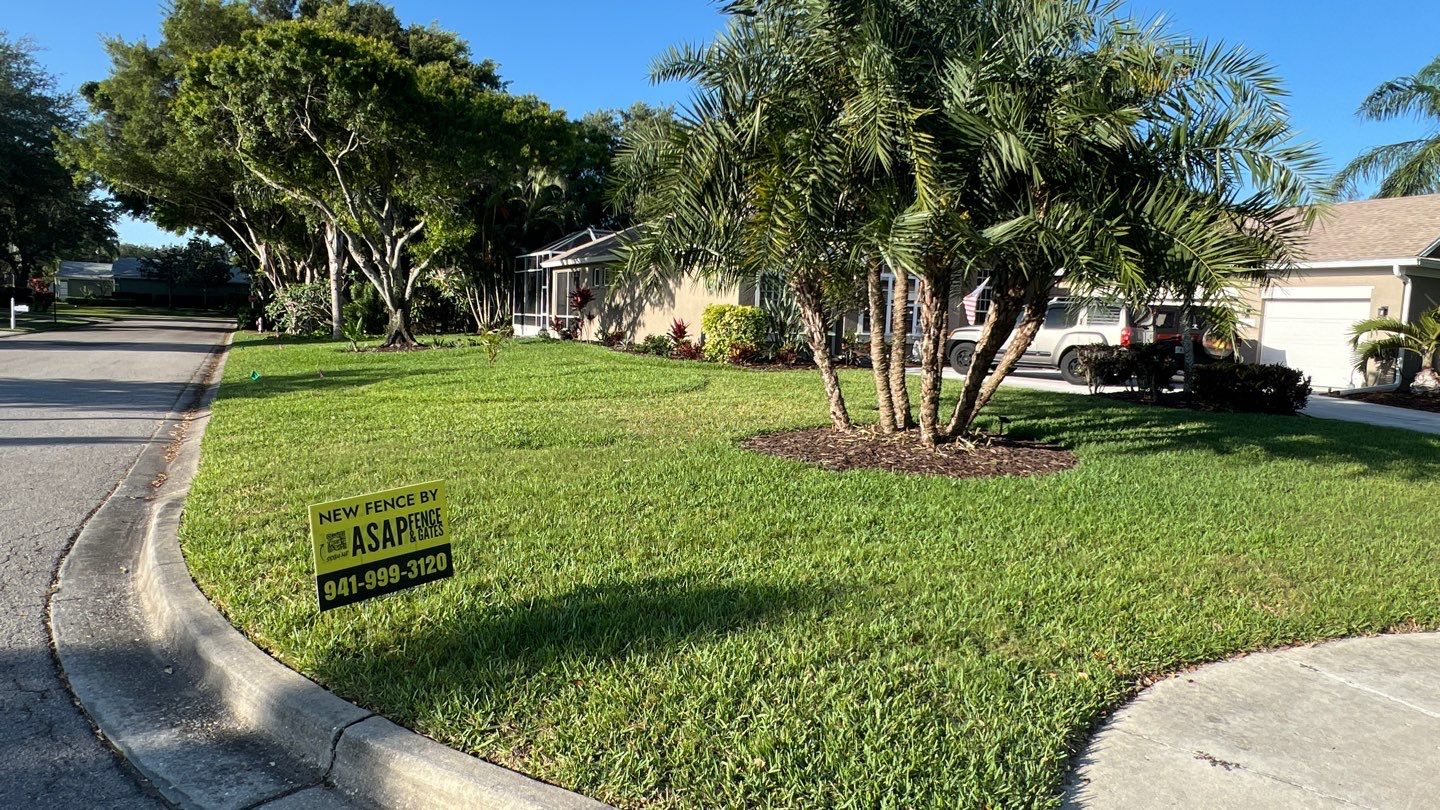 Bradenton, FL 6ft. Tall White Vinyl Privacy Fence by Asap fence and gates, LLC
