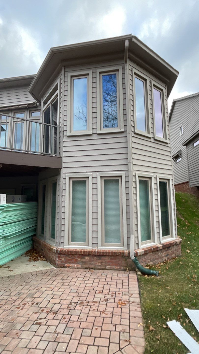 Siding Replacement using CertainTeed Monogram D5 Clapboard by 180 Contractors