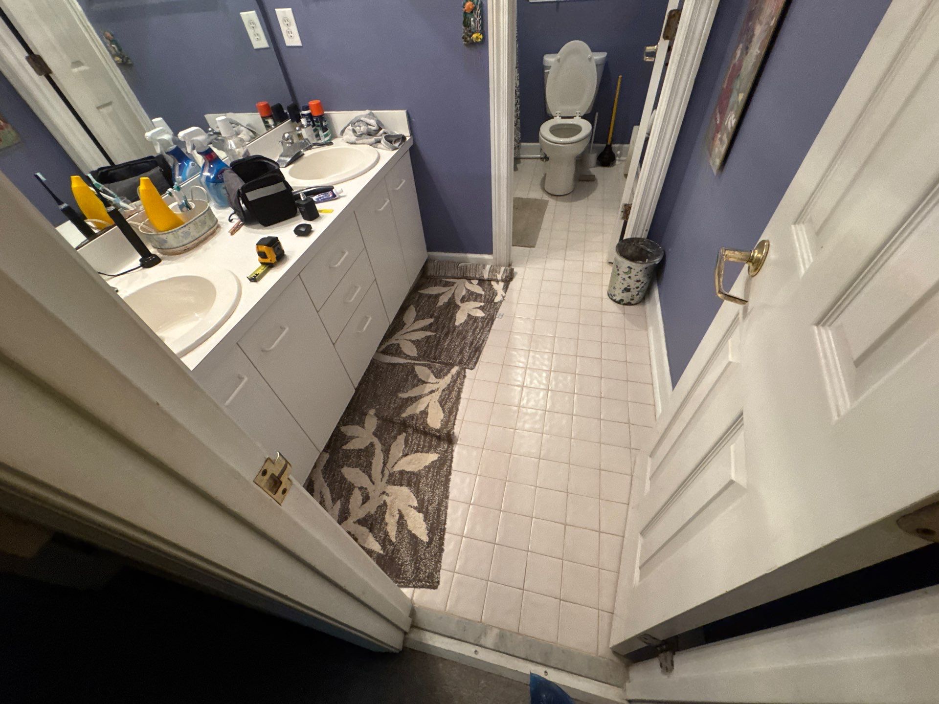 Hall bathroom renovation by Prudencio