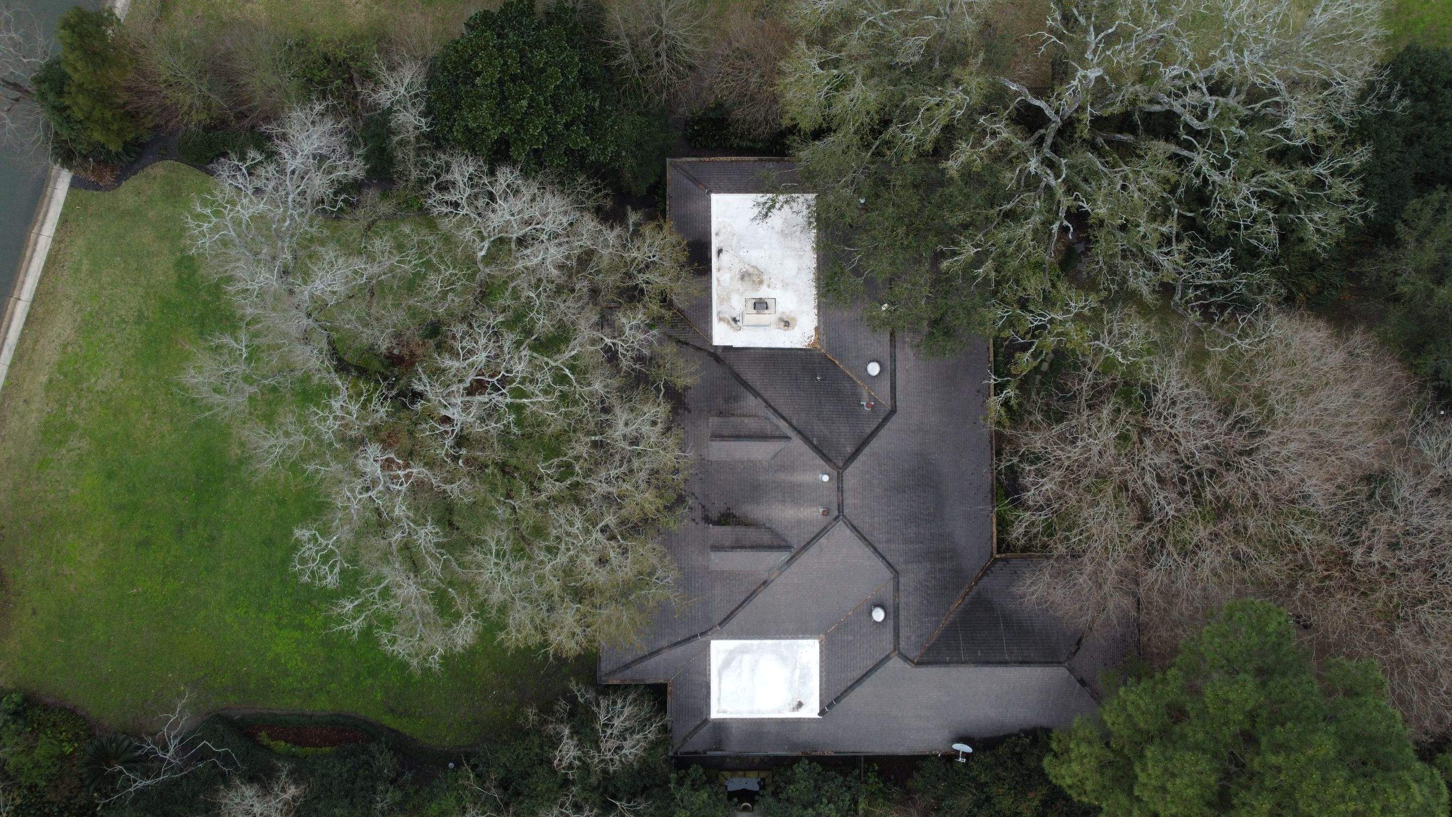 Roof Replacement in New Orleans by HDS Contractors
