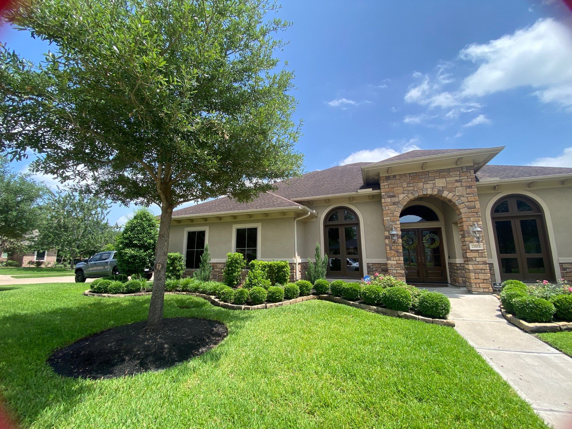 Hail Damage using Owen's Corning Duration (Lifetime) Shingles by Roof Repair Company