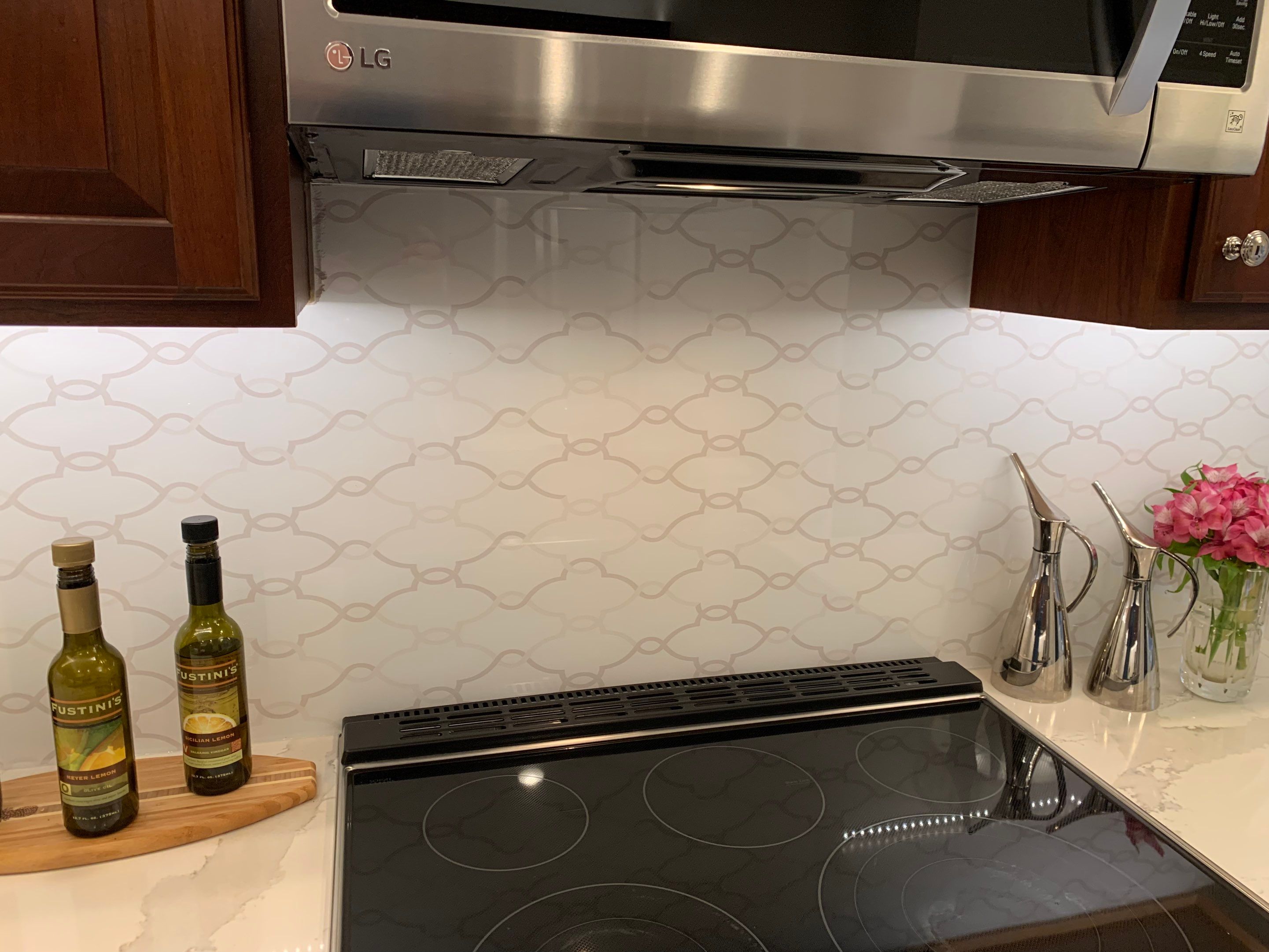 Kitchen Remodel using IMAGIO Solid Glass Backsplash Arabesque Drops by IMAGIO