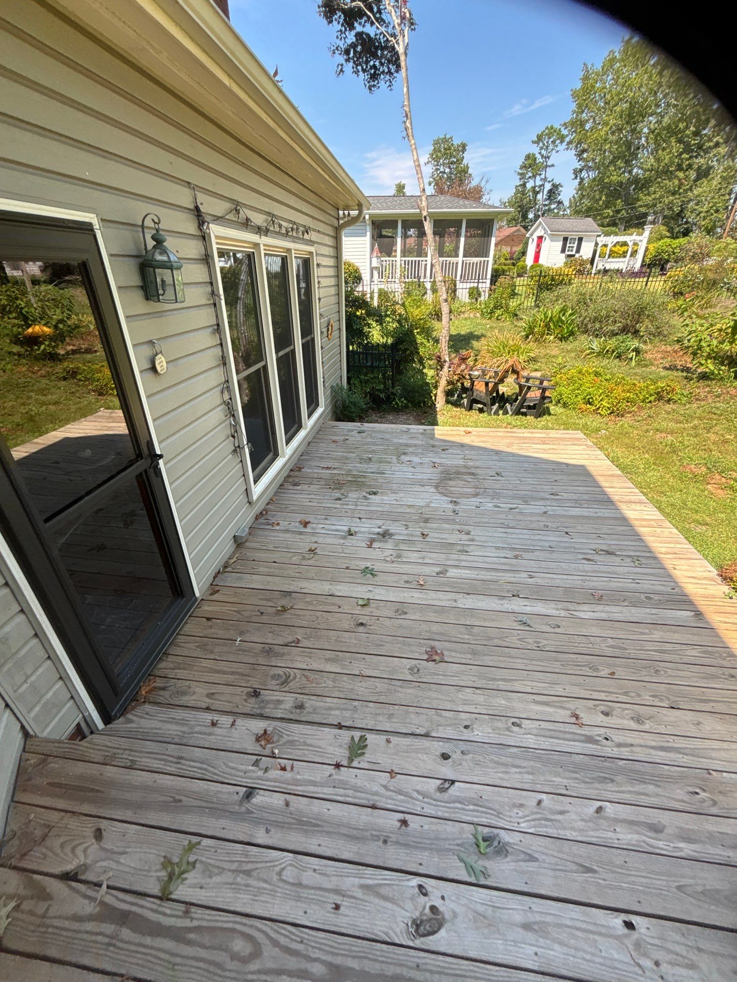 Wood Deck using Wood Sealant by DuraSeal